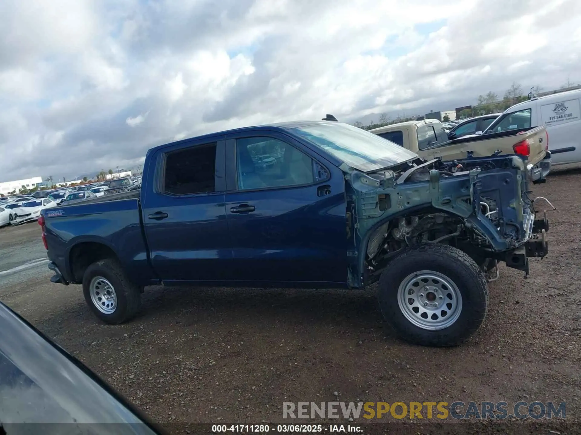 12 Photograph of a damaged car 3GCPYFED5LG119989 CHEVROLET SILVERADO 1500 2020