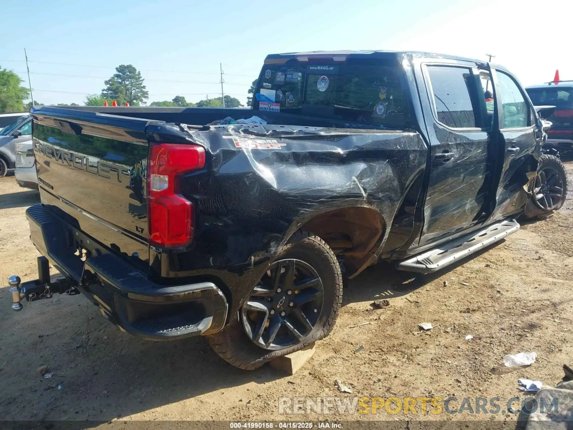 4 Photograph of a damaged car 3GCPYFED7LG136759 CHEVROLET SILVERADO 1500 2020