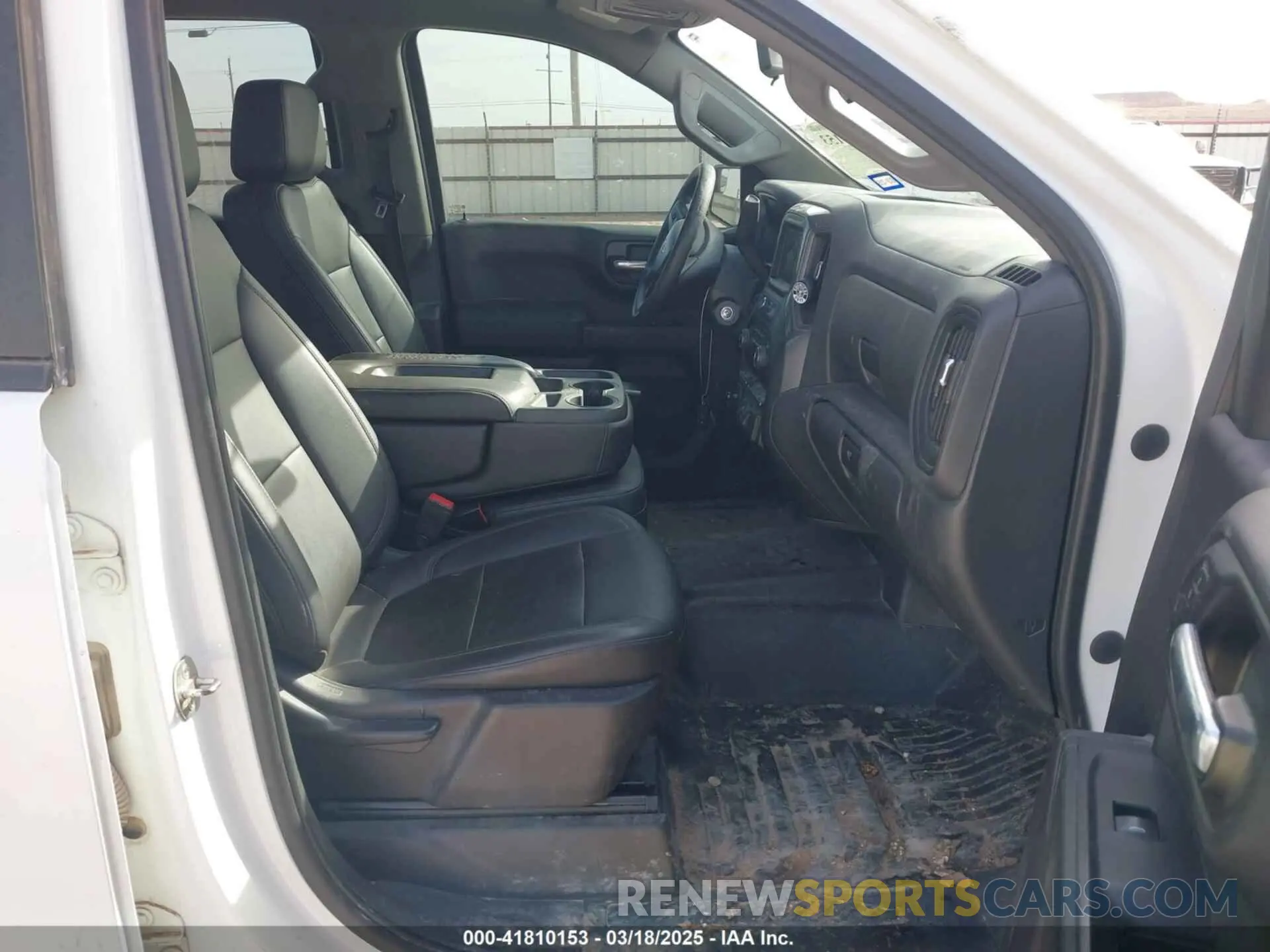 5 Photograph of a damaged car 3GCUYAEF4LG302078 CHEVROLET SILVERADO 1500 2020
