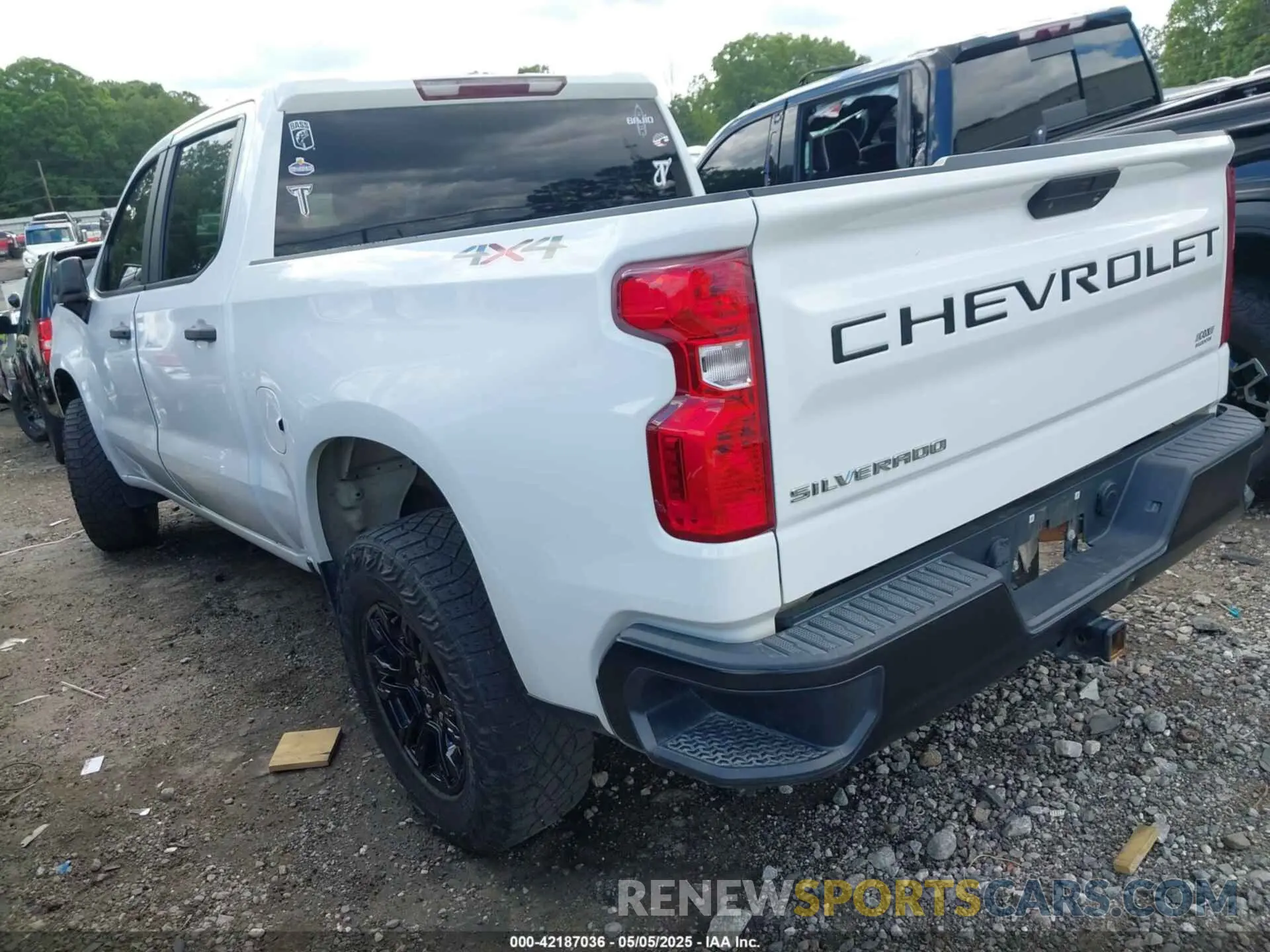 3 Photograph of a damaged car 3GCUYAEF5LG177298 CHEVROLET SILVERADO 1500 2020