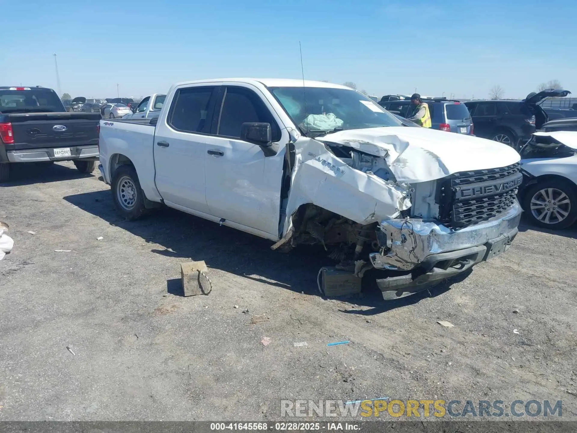 1 Photograph of a damaged car 3GCUYAEF7LG201472 CHEVROLET SILVERADO 1500 2020