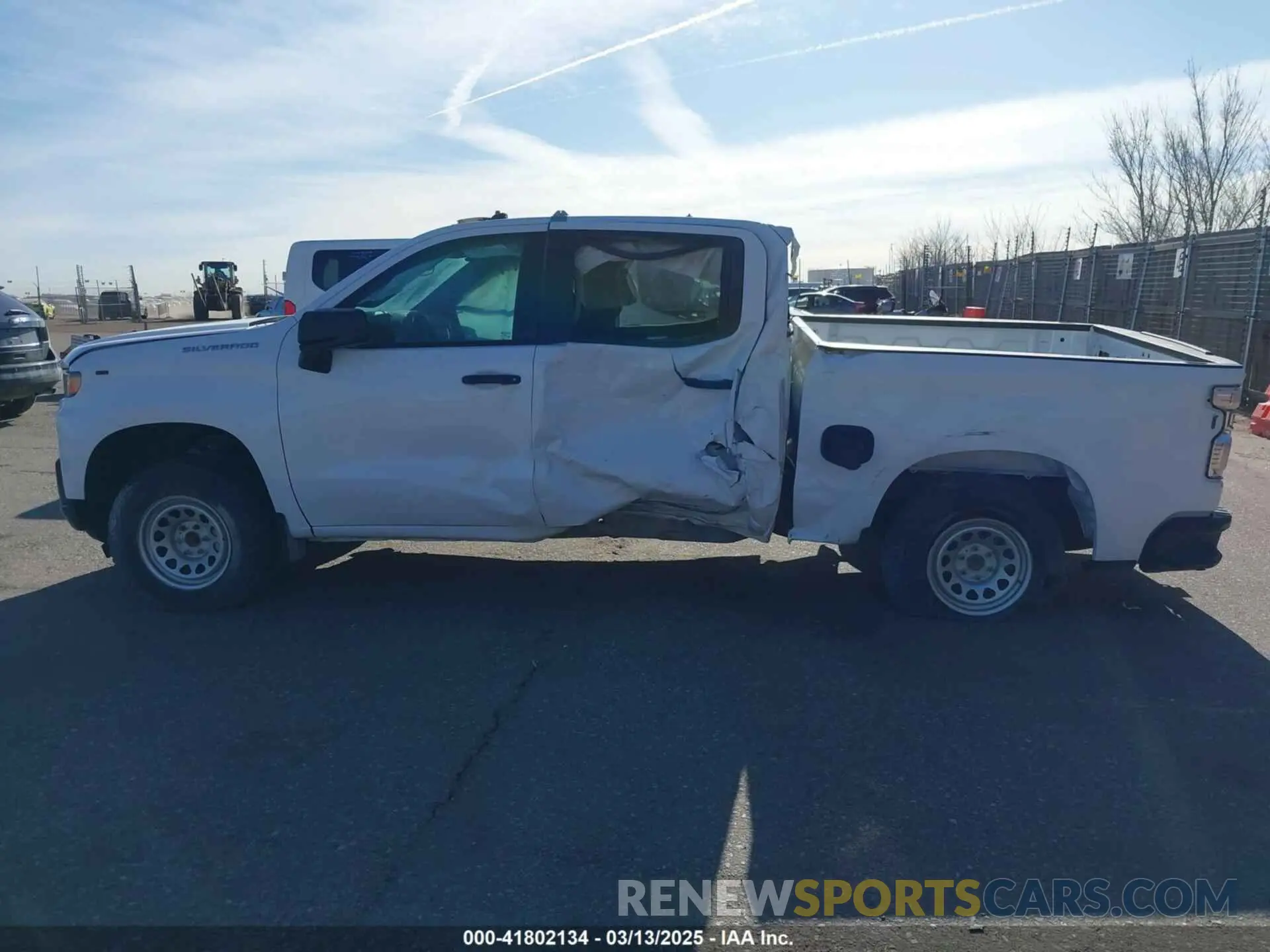 14 Photograph of a damaged car 3GCUYAEF9LG343080 CHEVROLET SILVERADO 1500 2020