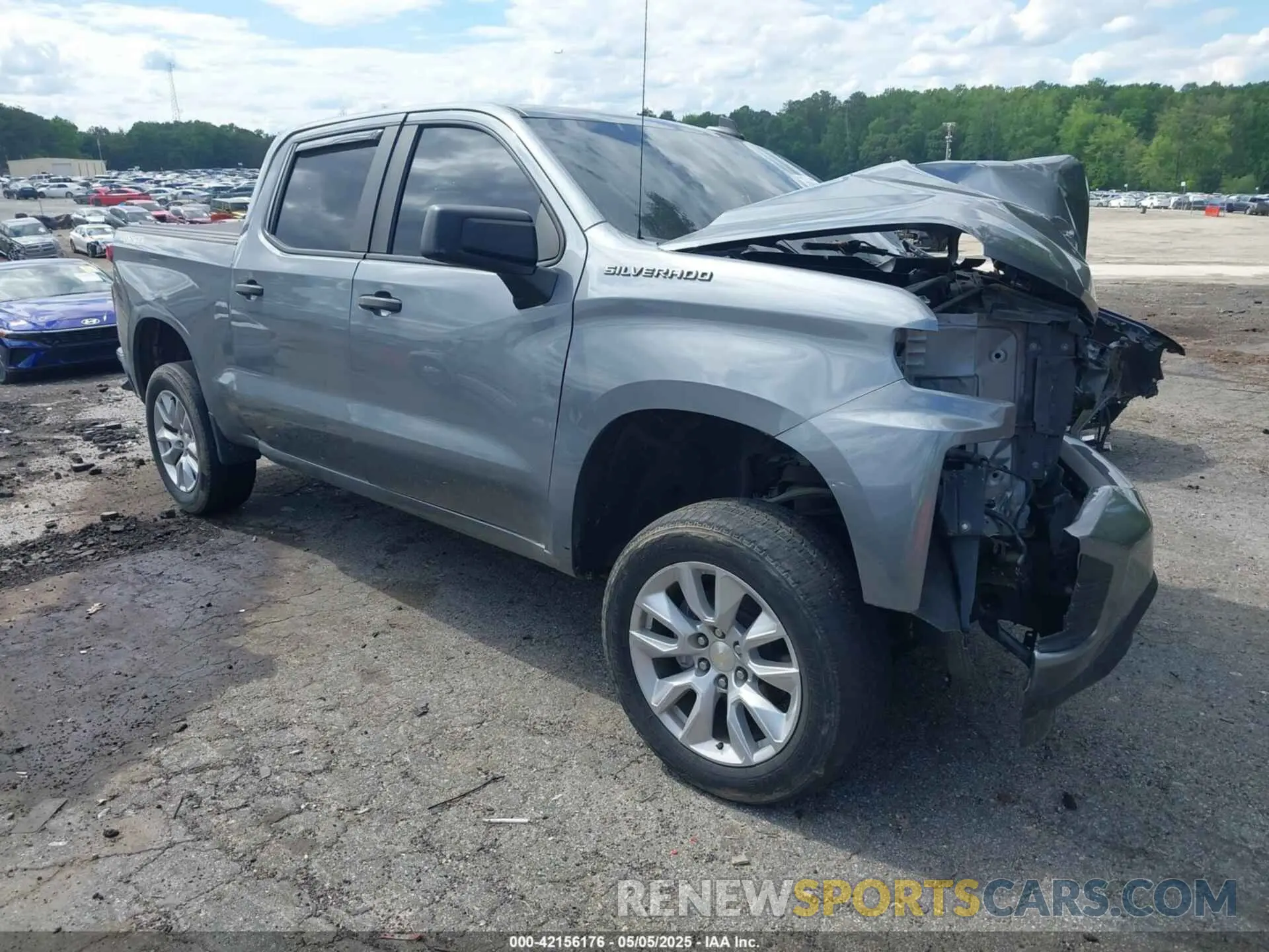 1 Photograph of a damaged car 3GCUYBEF1LG354807 CHEVROLET SILVERADO 1500 2020