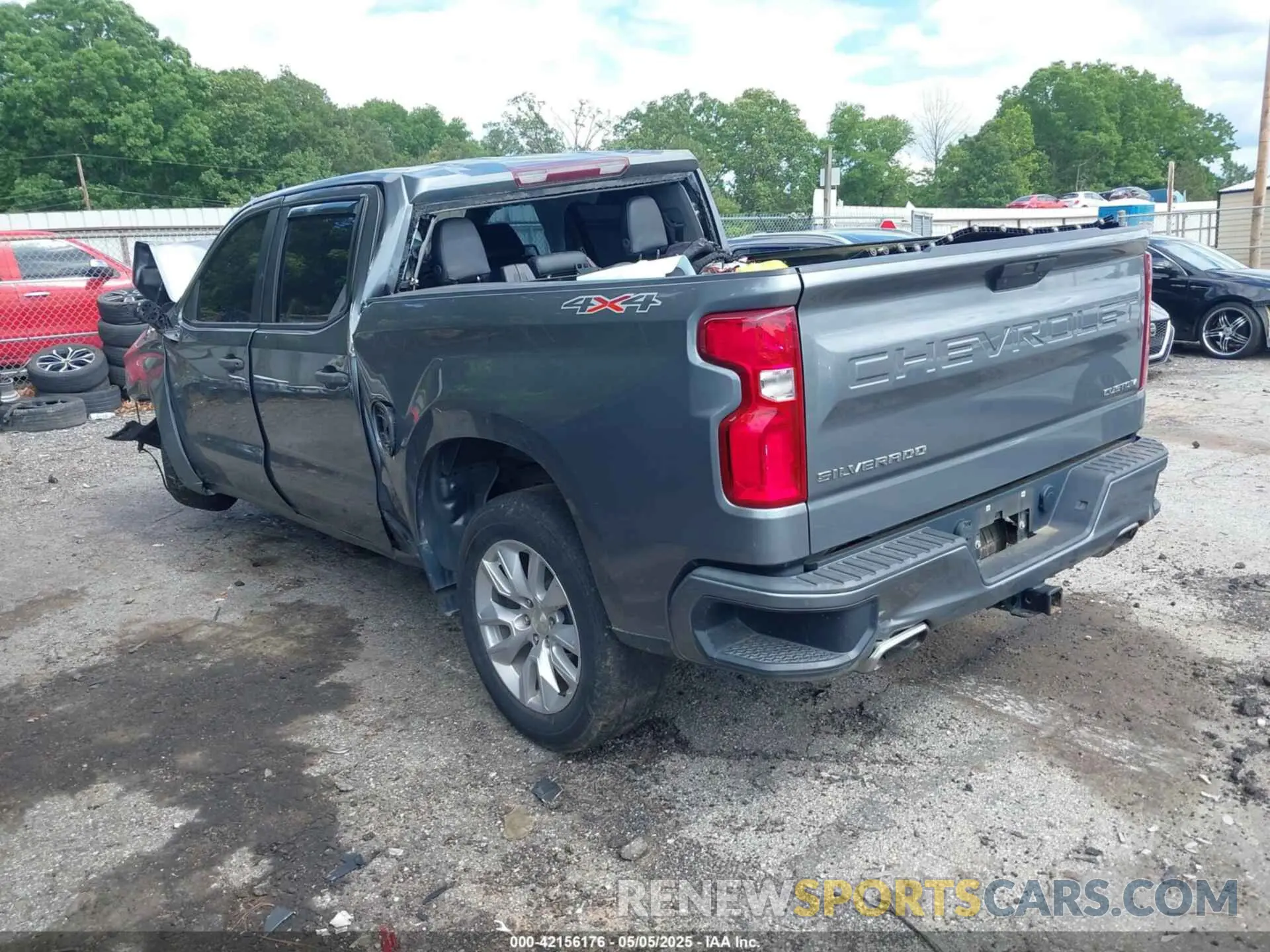 3 Photograph of a damaged car 3GCUYBEF1LG354807 CHEVROLET SILVERADO 1500 2020