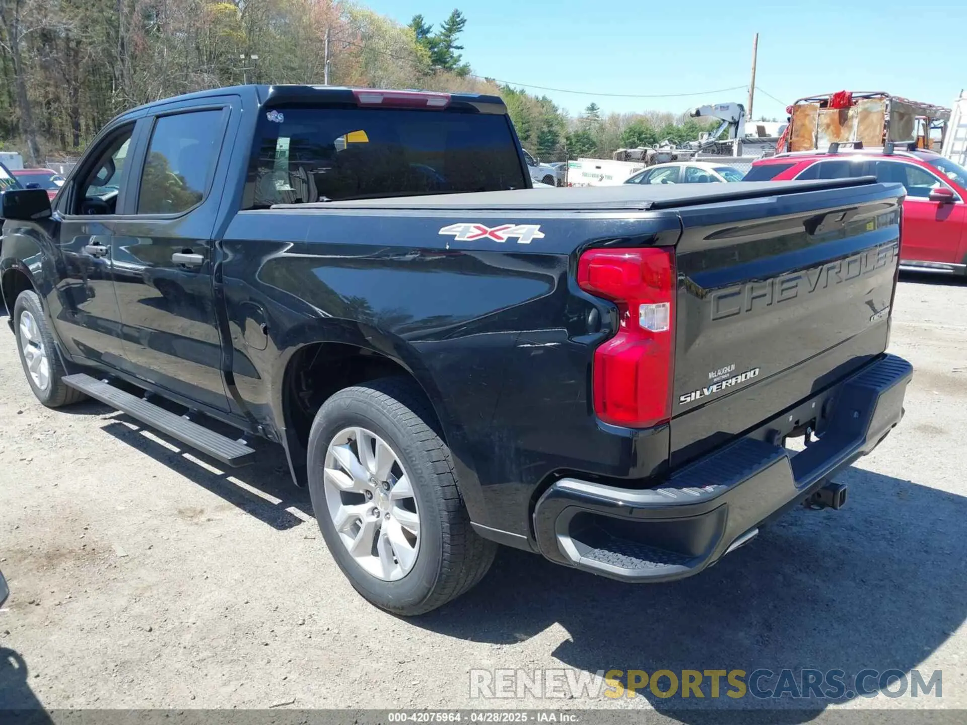3 Photograph of a damaged car 3GCUYBEF2LG450848 CHEVROLET SILVERADO 1500 2020