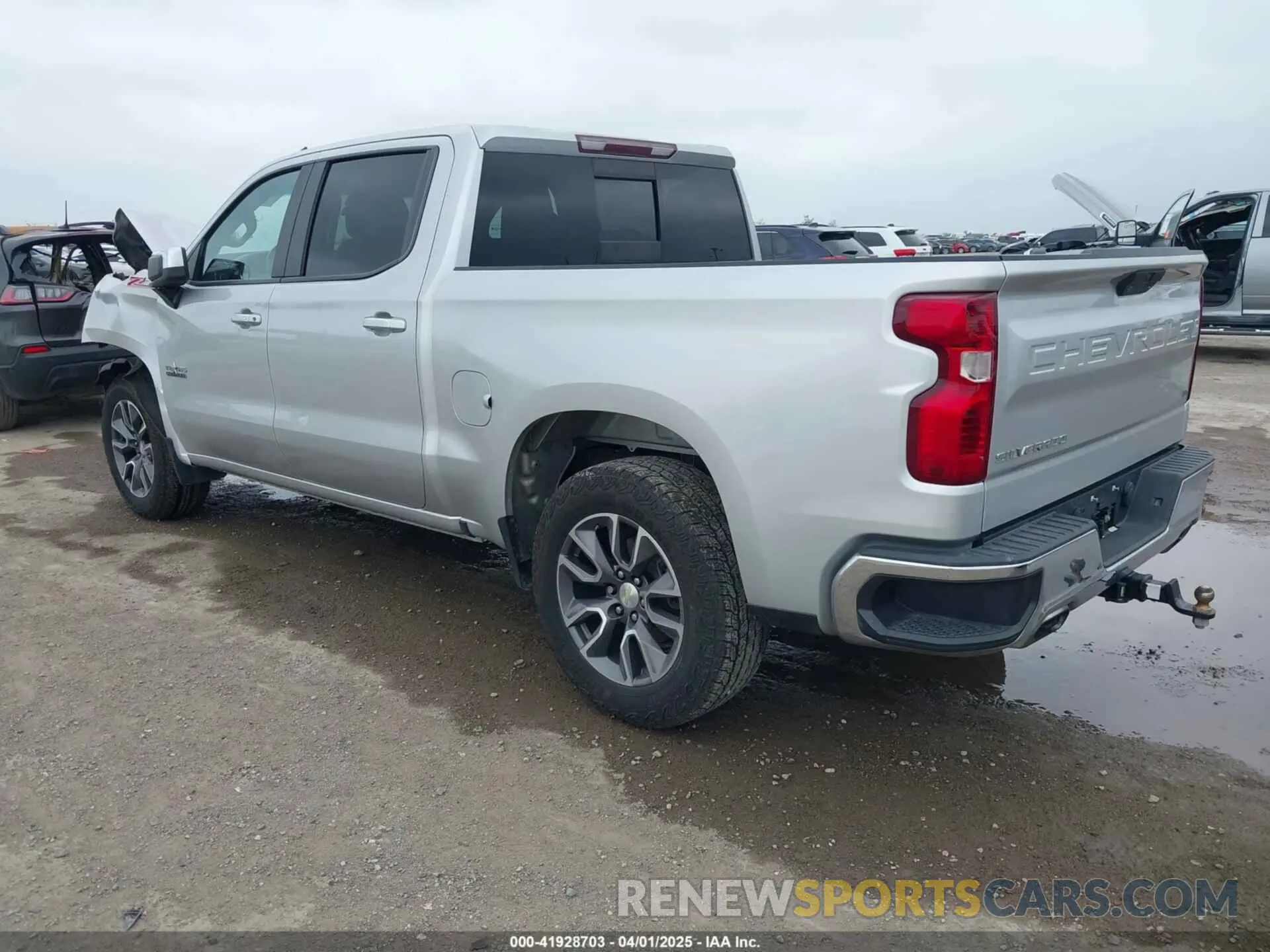 3 Photograph of a damaged car 3GCUYDED1LG407970 CHEVROLET SILVERADO 1500 2020
