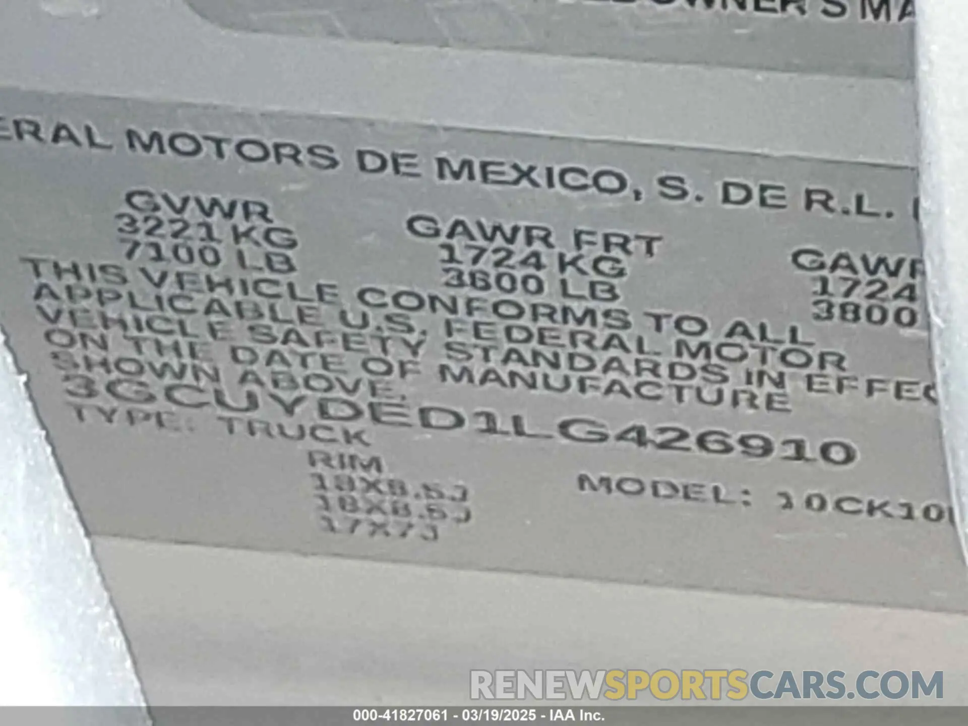 9 Photograph of a damaged car 3GCUYDED1LG426910 CHEVROLET SILVERADO 1500 2020