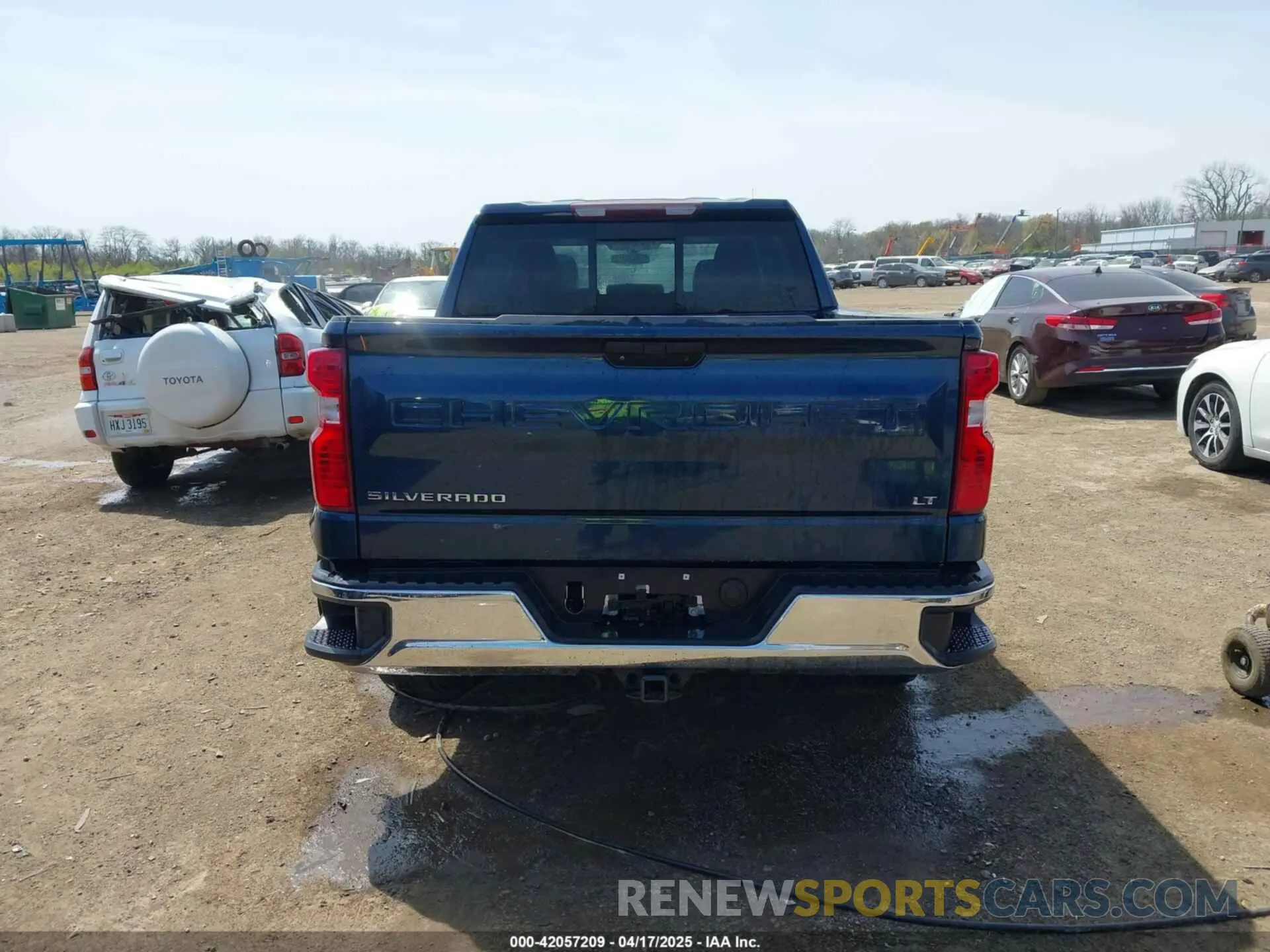 16 Photograph of a damaged car 3GCUYDED3LG339171 CHEVROLET SILVERADO 1500 2020