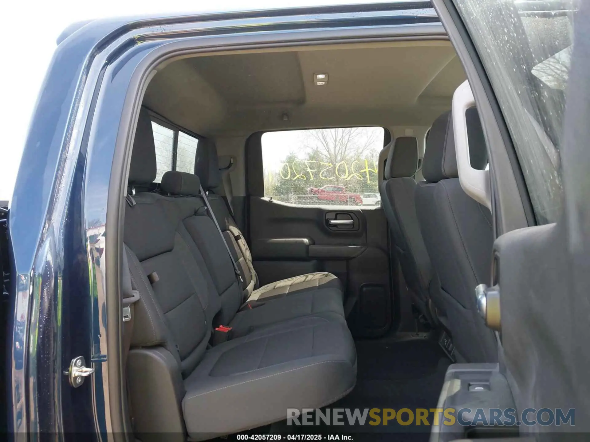 8 Photograph of a damaged car 3GCUYDED3LG339171 CHEVROLET SILVERADO 1500 2020