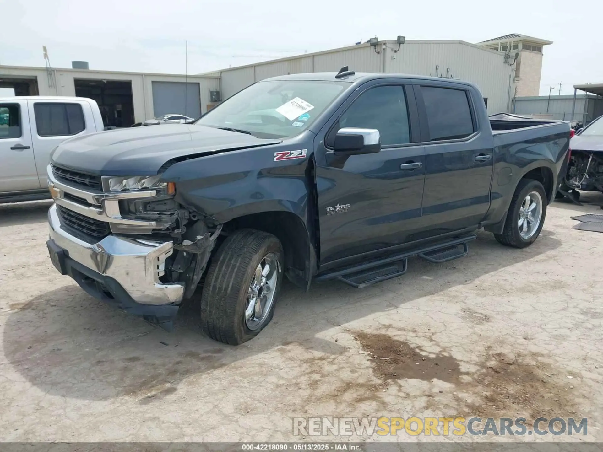 2 Photograph of a damaged car 3GCUYDED6LG102349 CHEVROLET SILVERADO 1500 2020