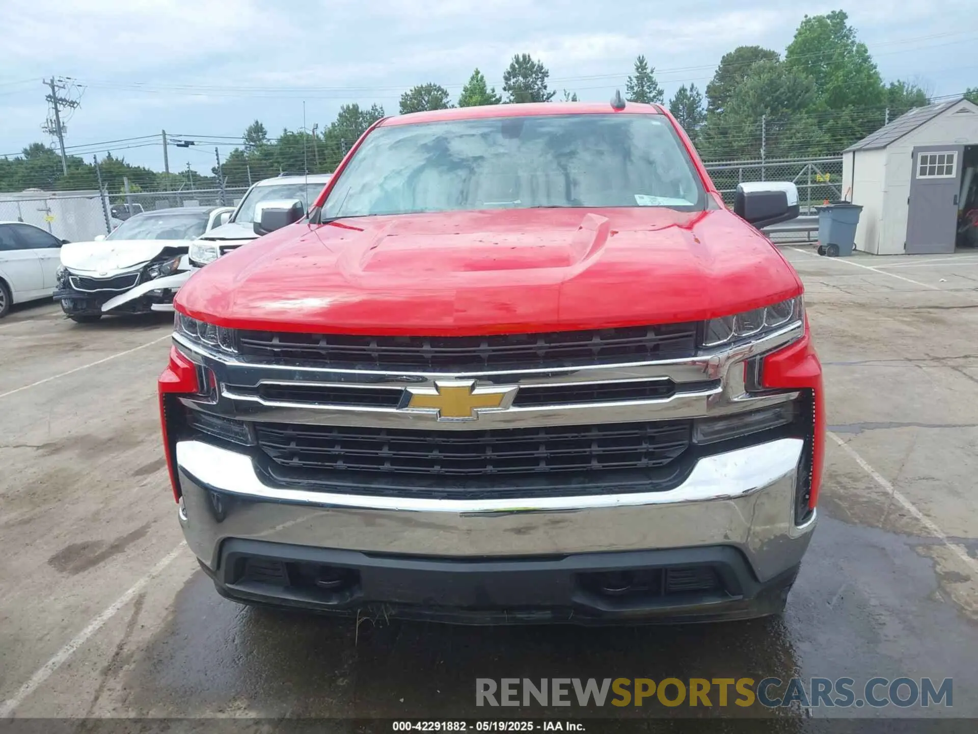 12 Photograph of a damaged car 3GCUYDED6LG418611 CHEVROLET SILVERADO 1500 2020