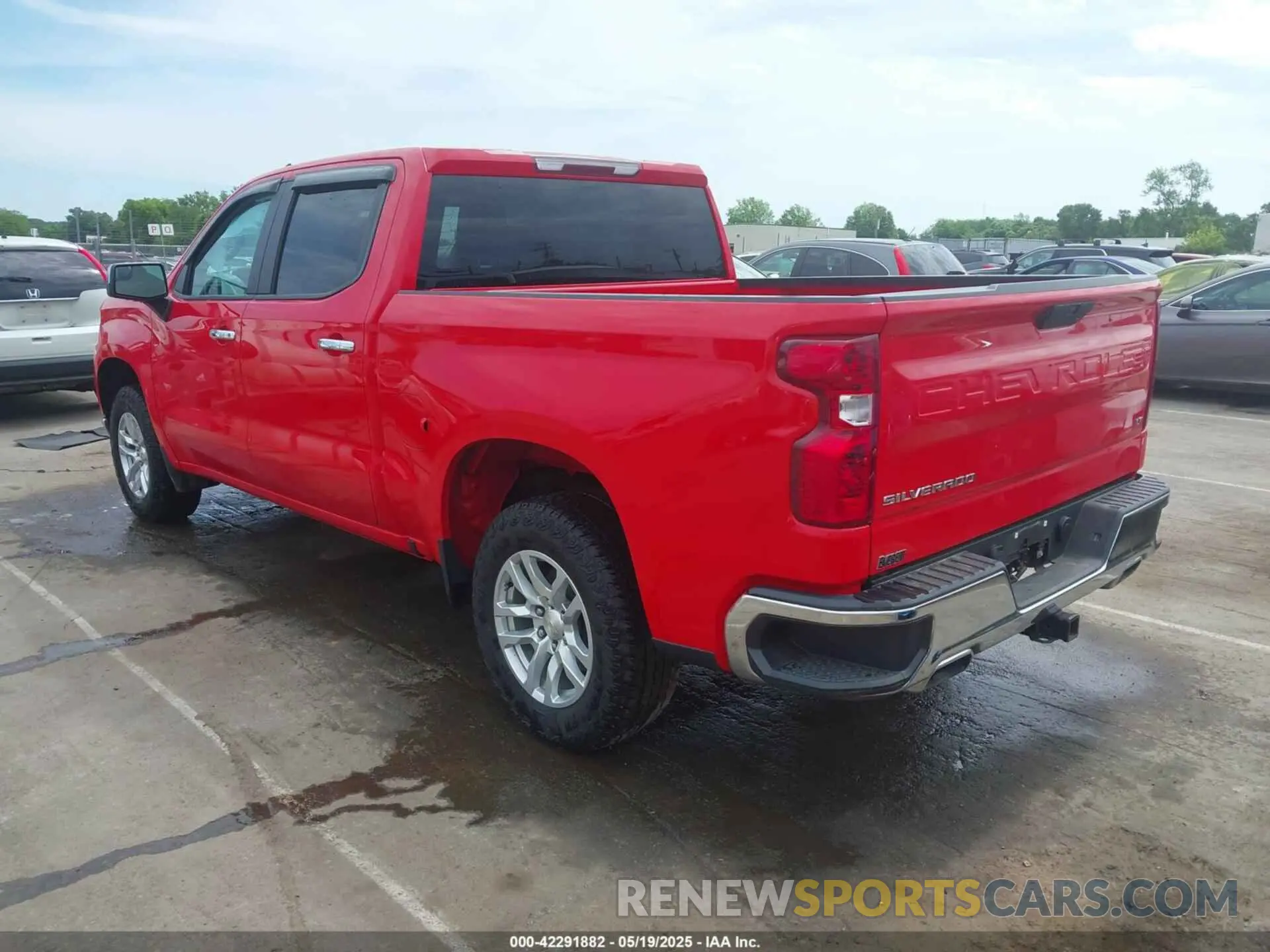3 Photograph of a damaged car 3GCUYDED6LG418611 CHEVROLET SILVERADO 1500 2020