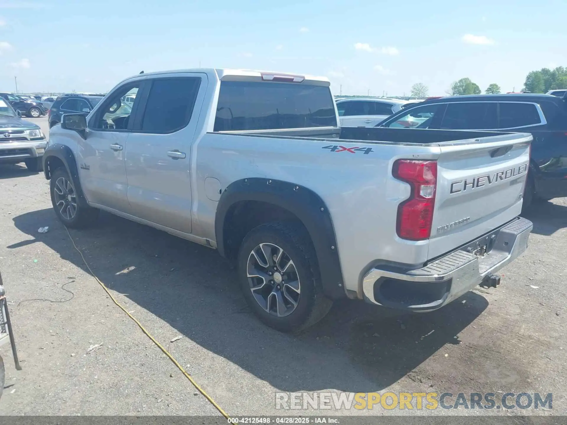 3 Photograph of a damaged car 3GCUYDED6LG421234 CHEVROLET SILVERADO 1500 2020