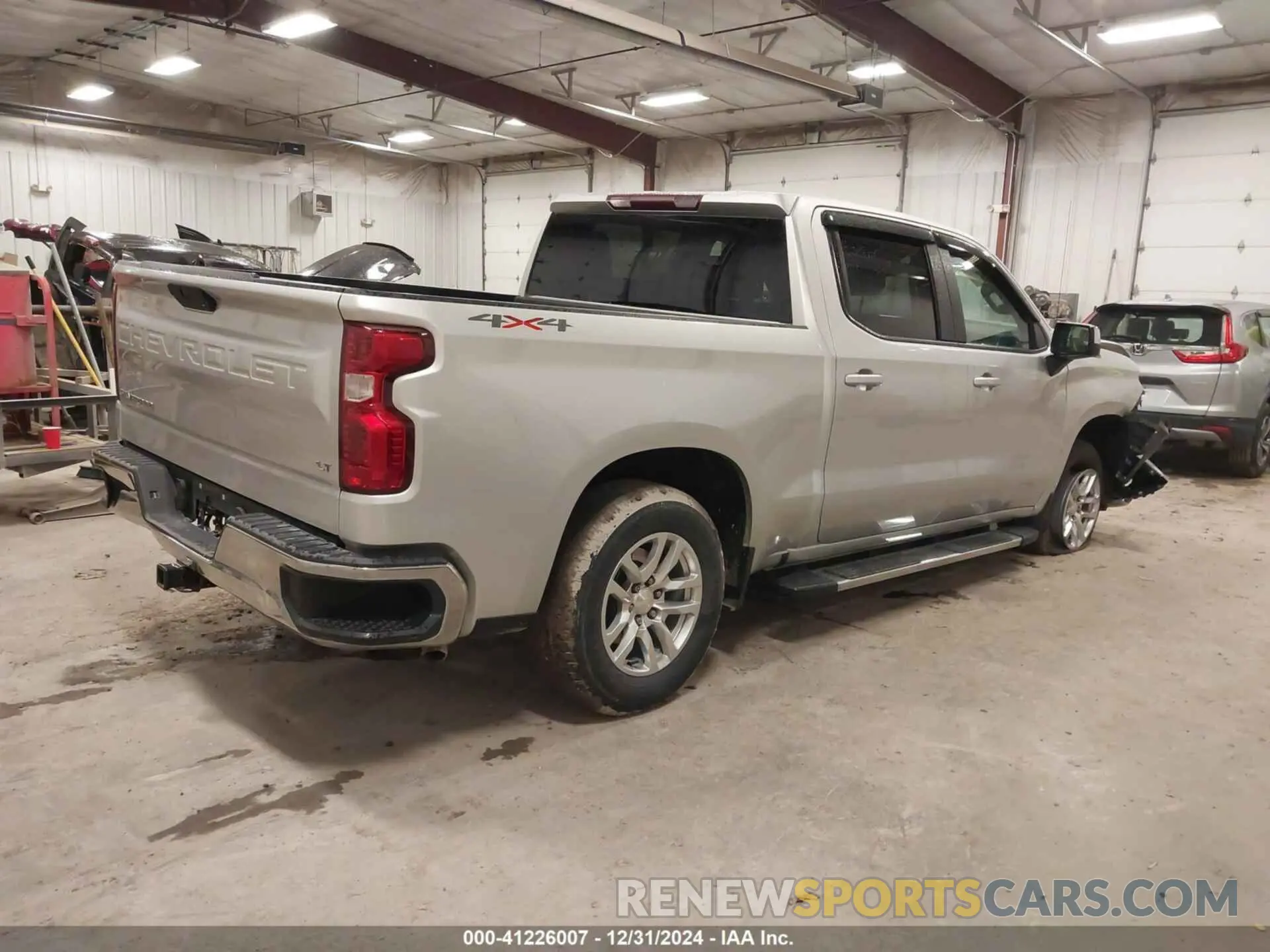 4 Photograph of a damaged car 3GCUYDED8LG185492 CHEVROLET SILVERADO 1500 2020