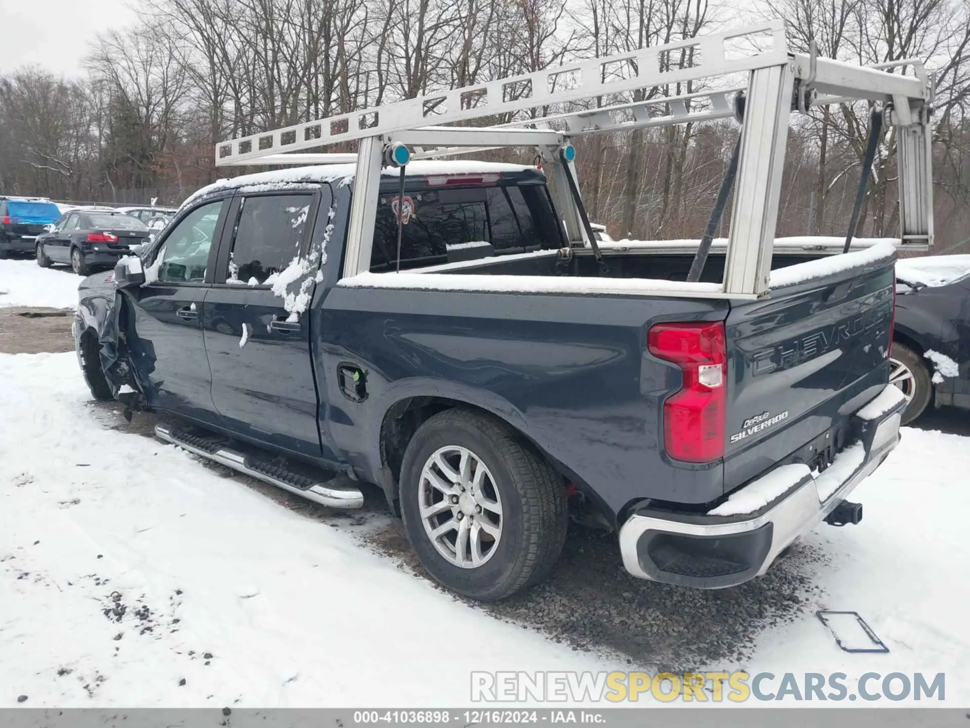 3 Photograph of a damaged car 3GCUYDEDXLG222025 CHEVROLET SILVERADO 1500 2020