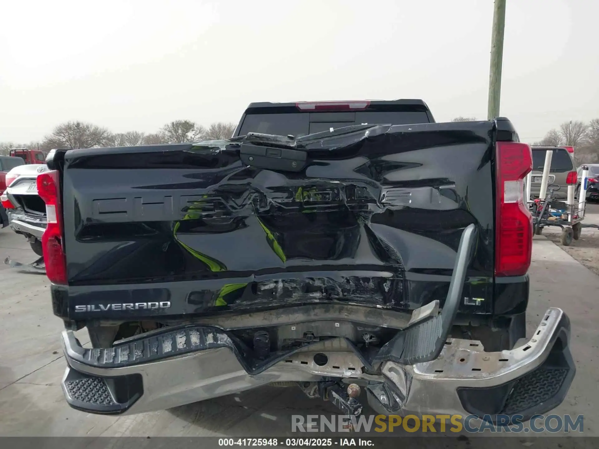 6 Photograph of a damaged car 3GCUYDEDXLG381787 CHEVROLET SILVERADO 1500 2020