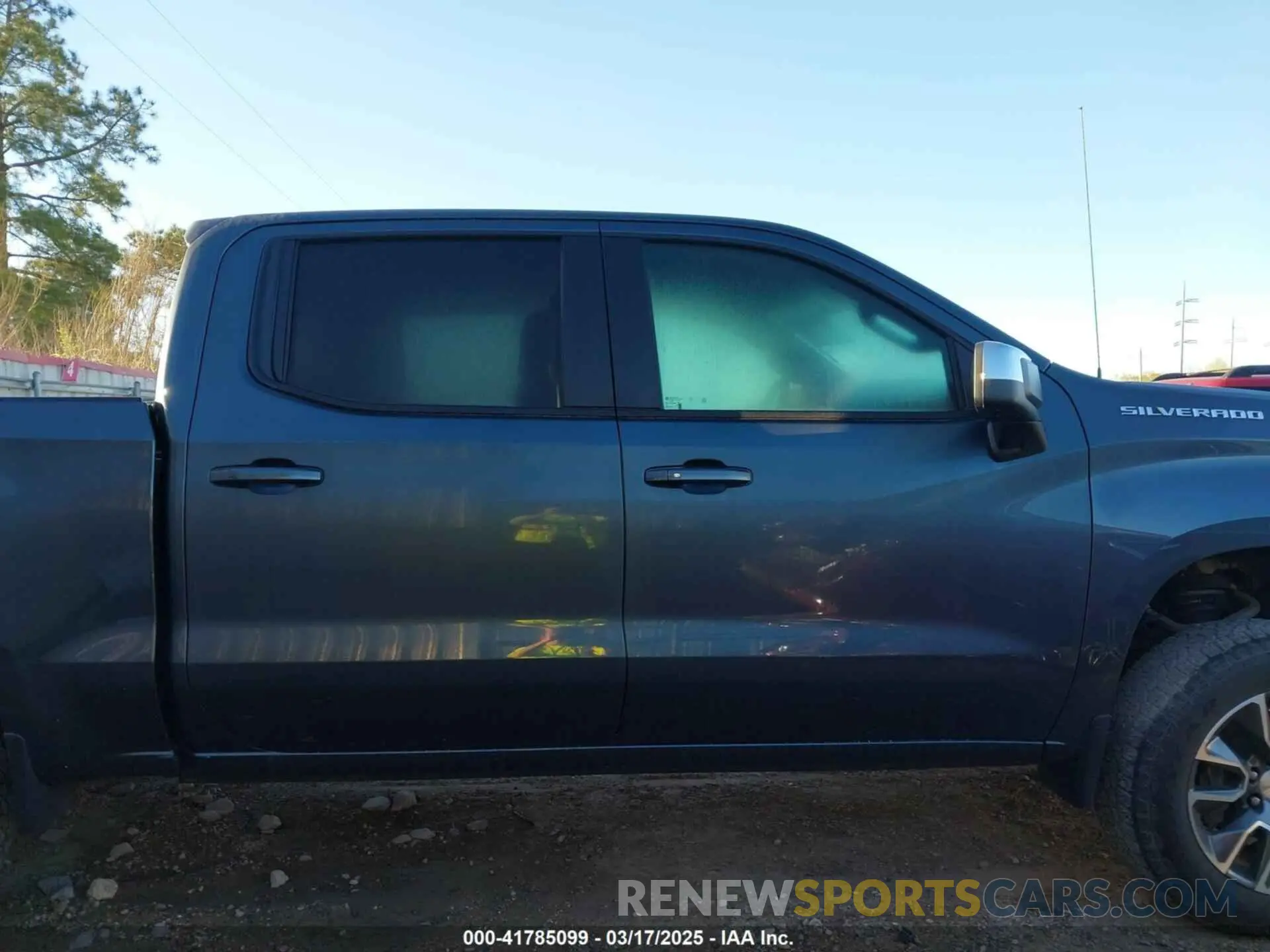 13 Photograph of a damaged car 3GCUYDEDXLG436593 CHEVROLET SILVERADO 1500 2020