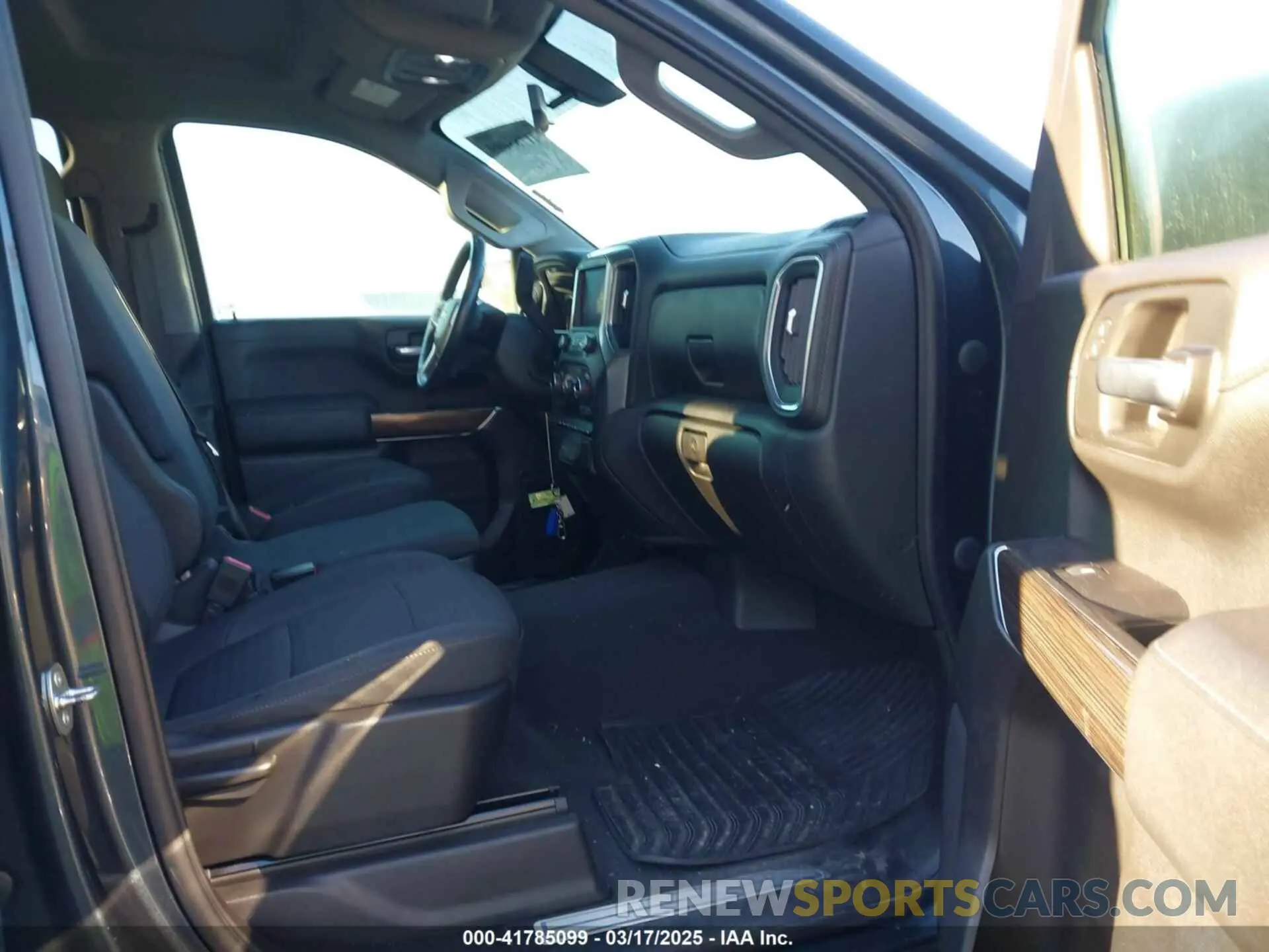 5 Photograph of a damaged car 3GCUYDEDXLG436593 CHEVROLET SILVERADO 1500 2020