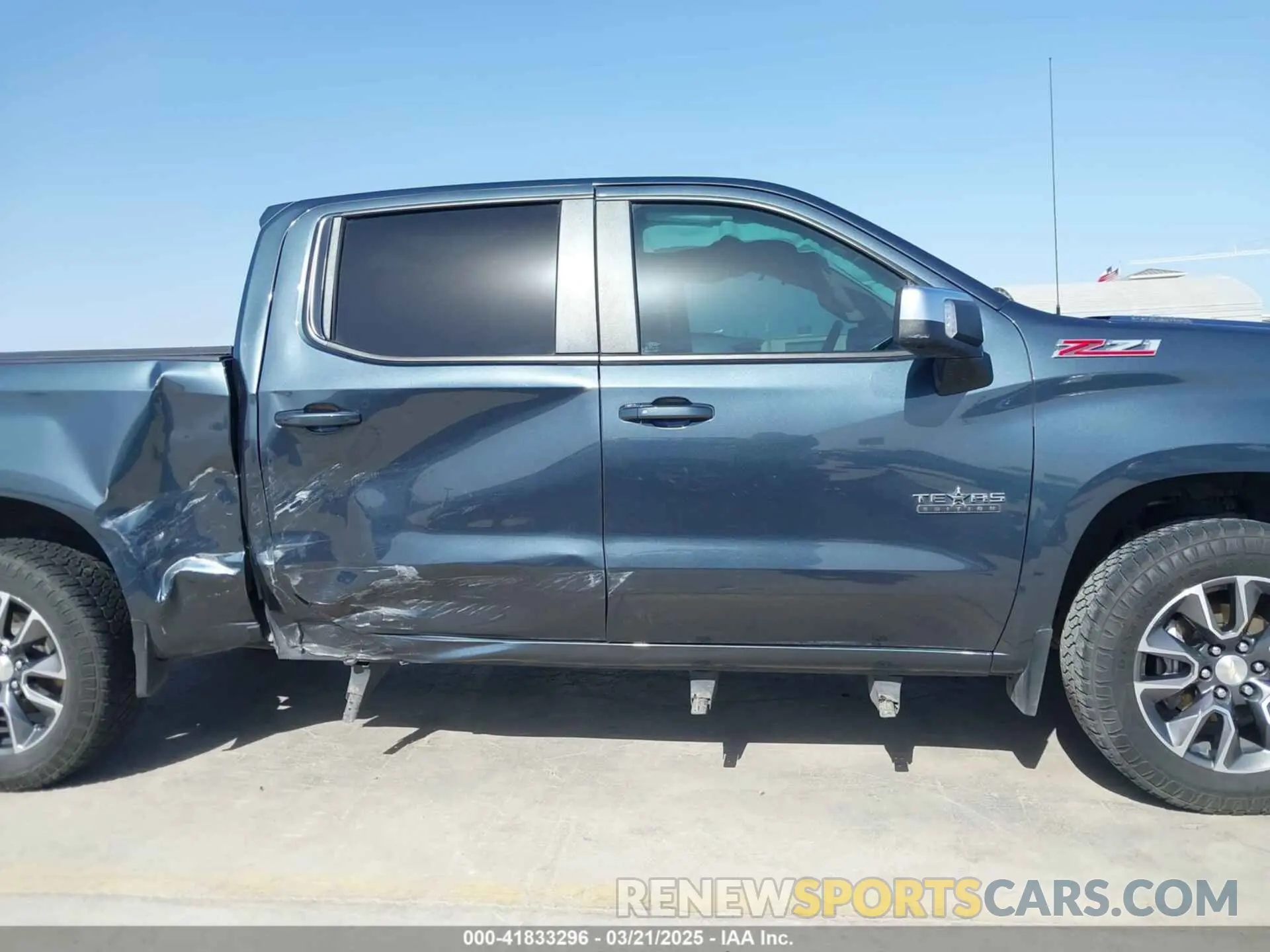 14 Photograph of a damaged car 3GCUYDET2LG239280 CHEVROLET SILVERADO 1500 2020