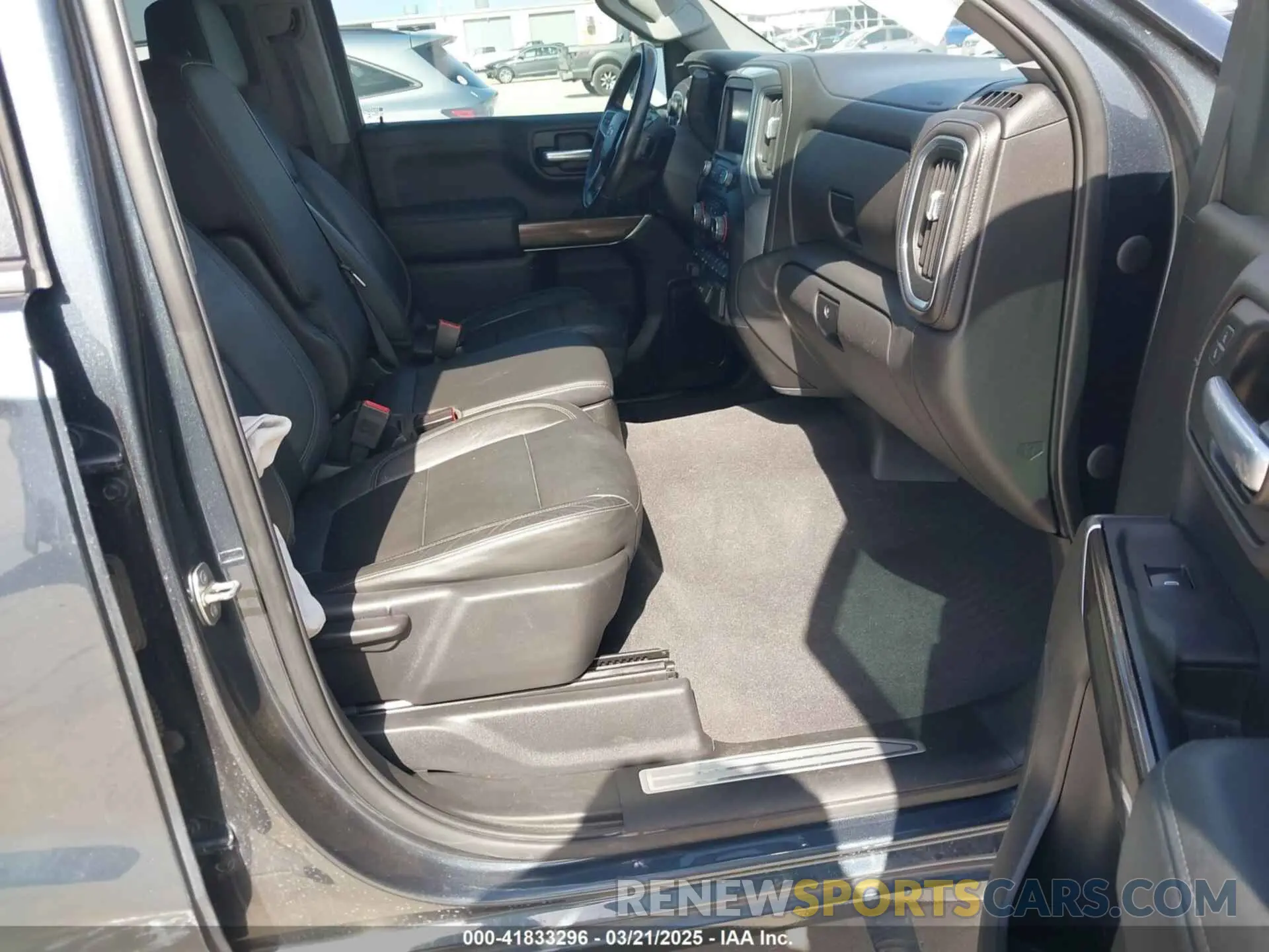 5 Photograph of a damaged car 3GCUYDET2LG239280 CHEVROLET SILVERADO 1500 2020