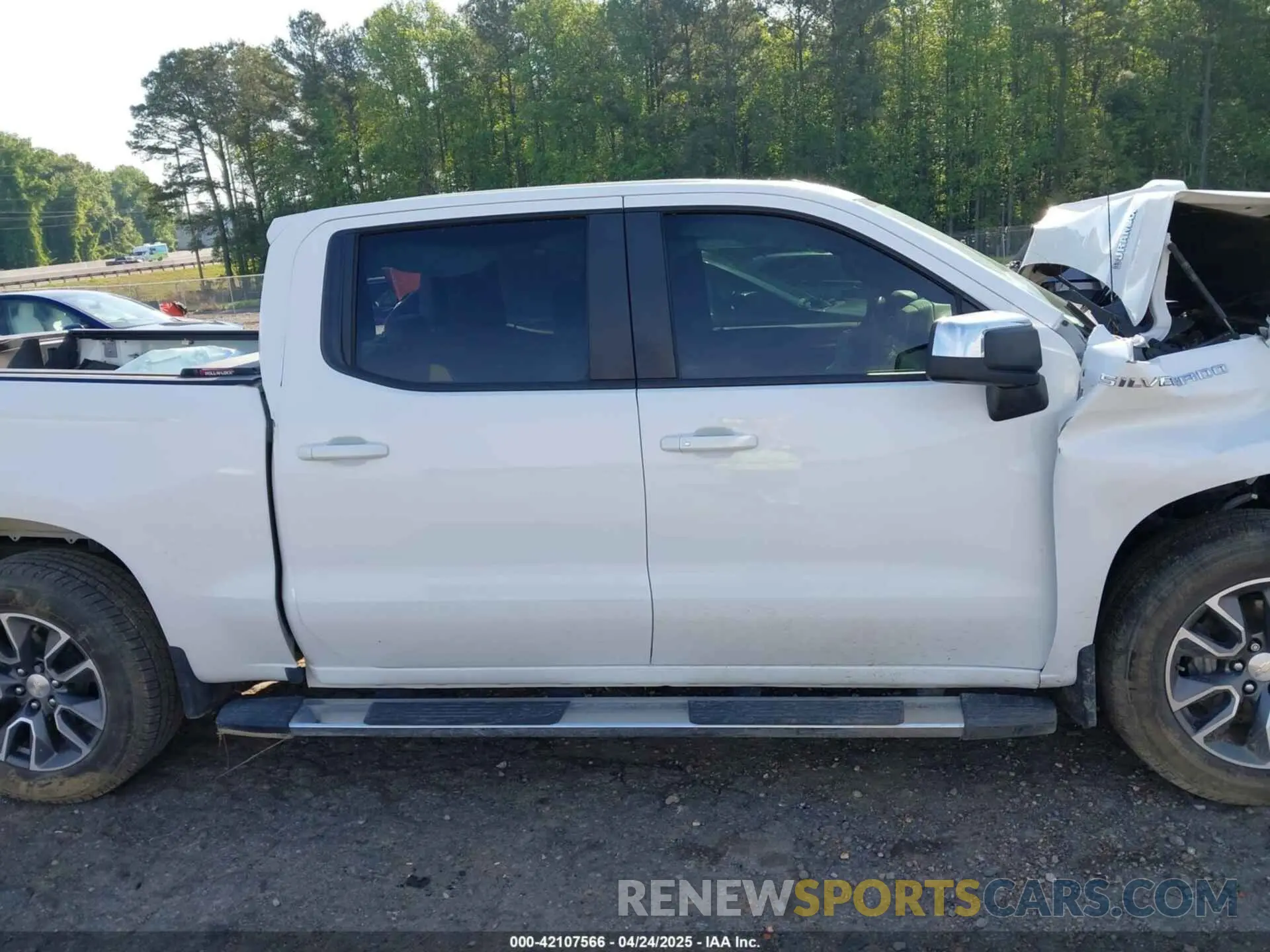 13 Photograph of a damaged car 3GCUYDET4LG203526 CHEVROLET SILVERADO 1500 2020