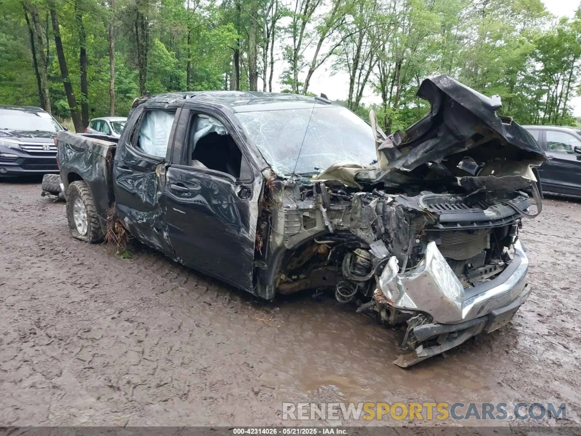 1 Photograph of a damaged car 3GCUYDET6LG335901 CHEVROLET SILVERADO 1500 2020
