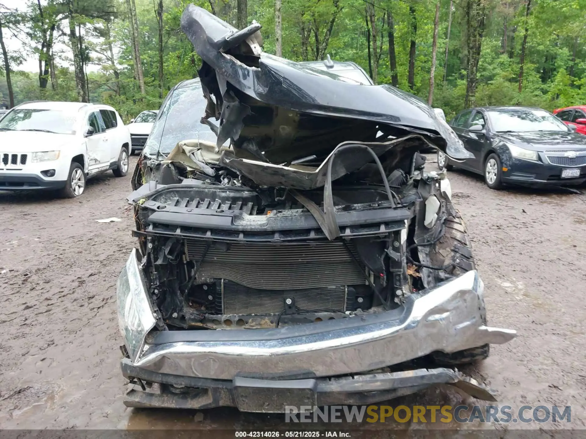11 Photograph of a damaged car 3GCUYDET6LG335901 CHEVROLET SILVERADO 1500 2020