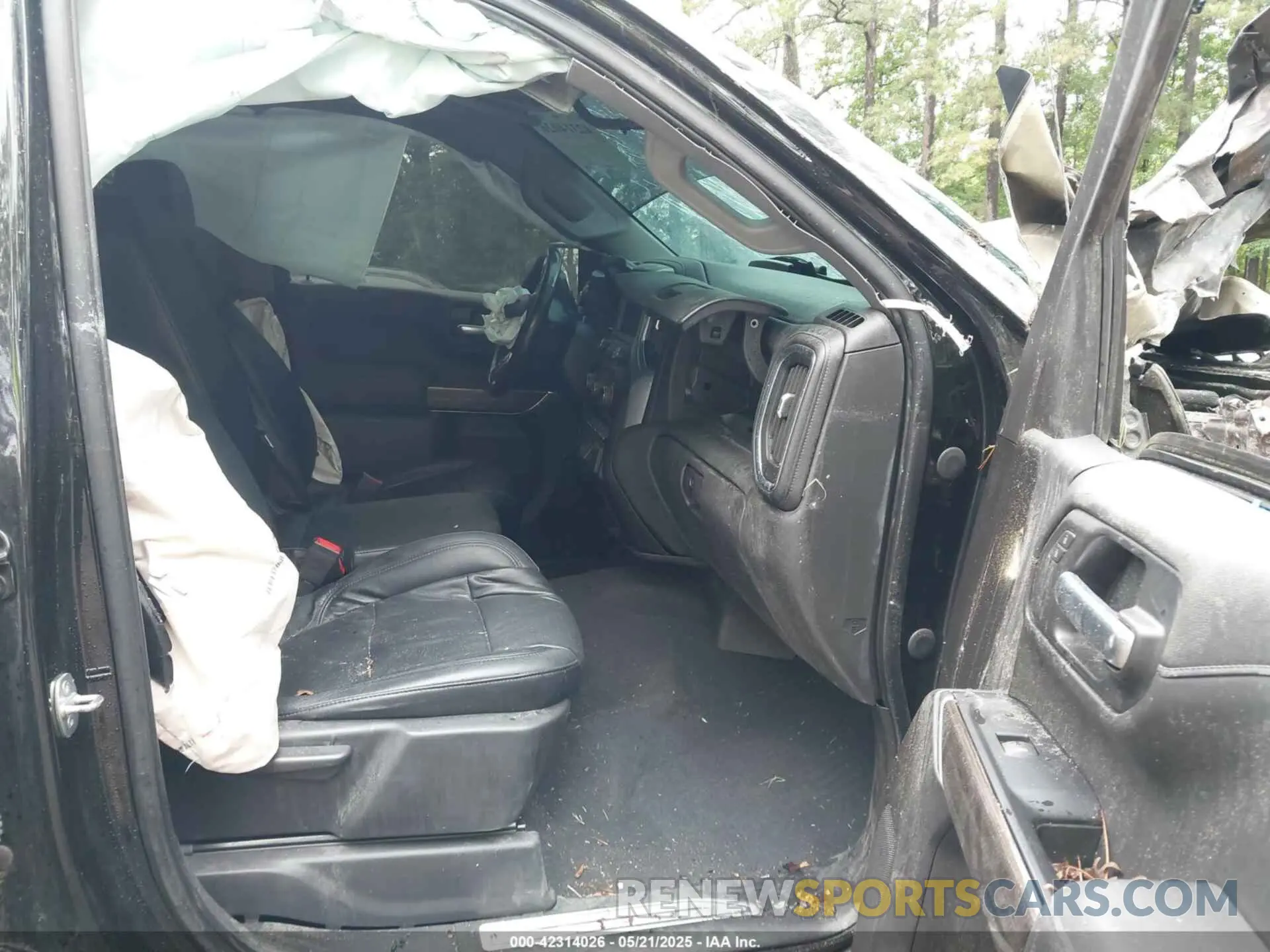 5 Photograph of a damaged car 3GCUYDET6LG335901 CHEVROLET SILVERADO 1500 2020