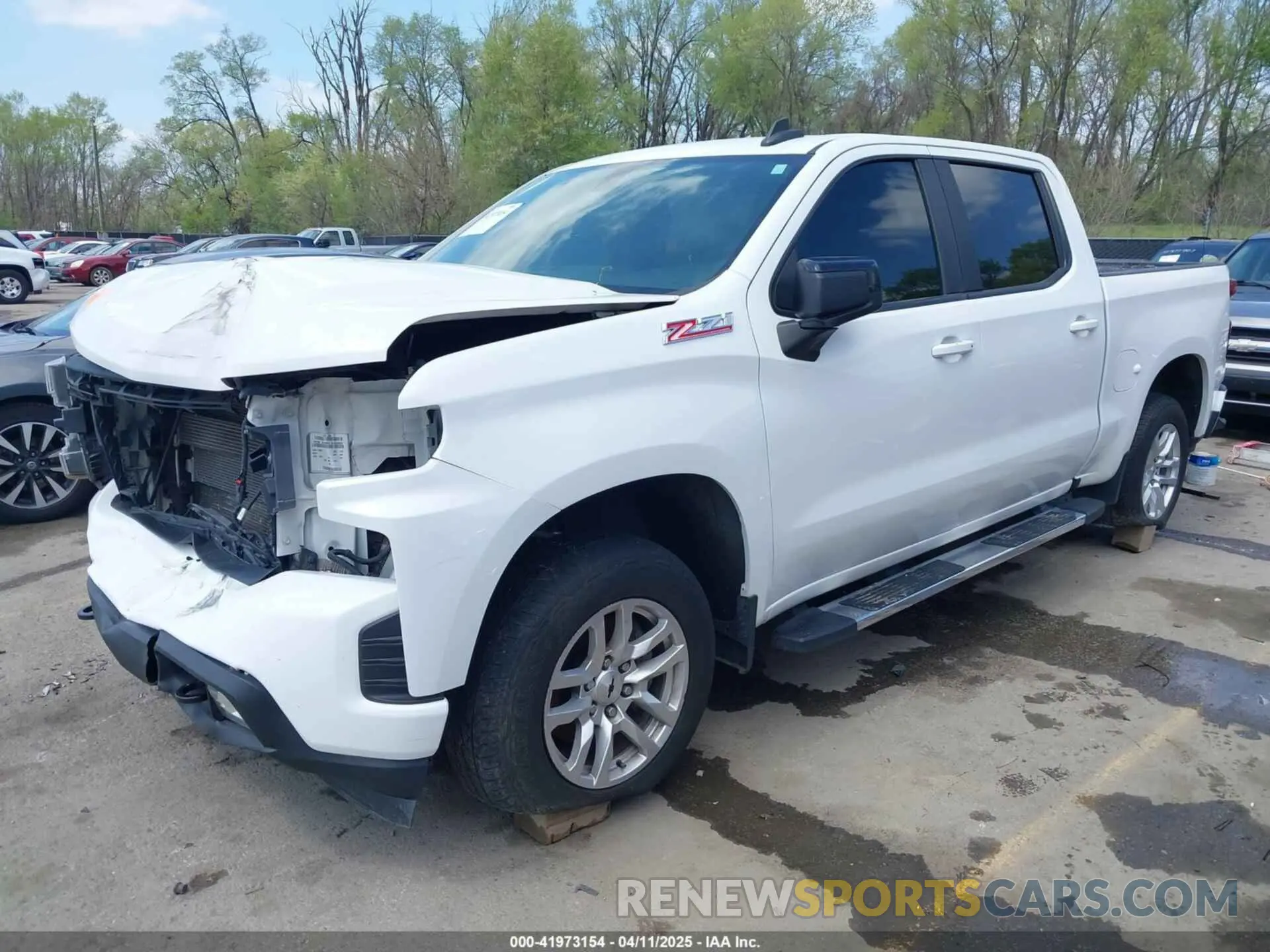 2 Photograph of a damaged car 3GCUYEED0LG285429 CHEVROLET SILVERADO 1500 2020