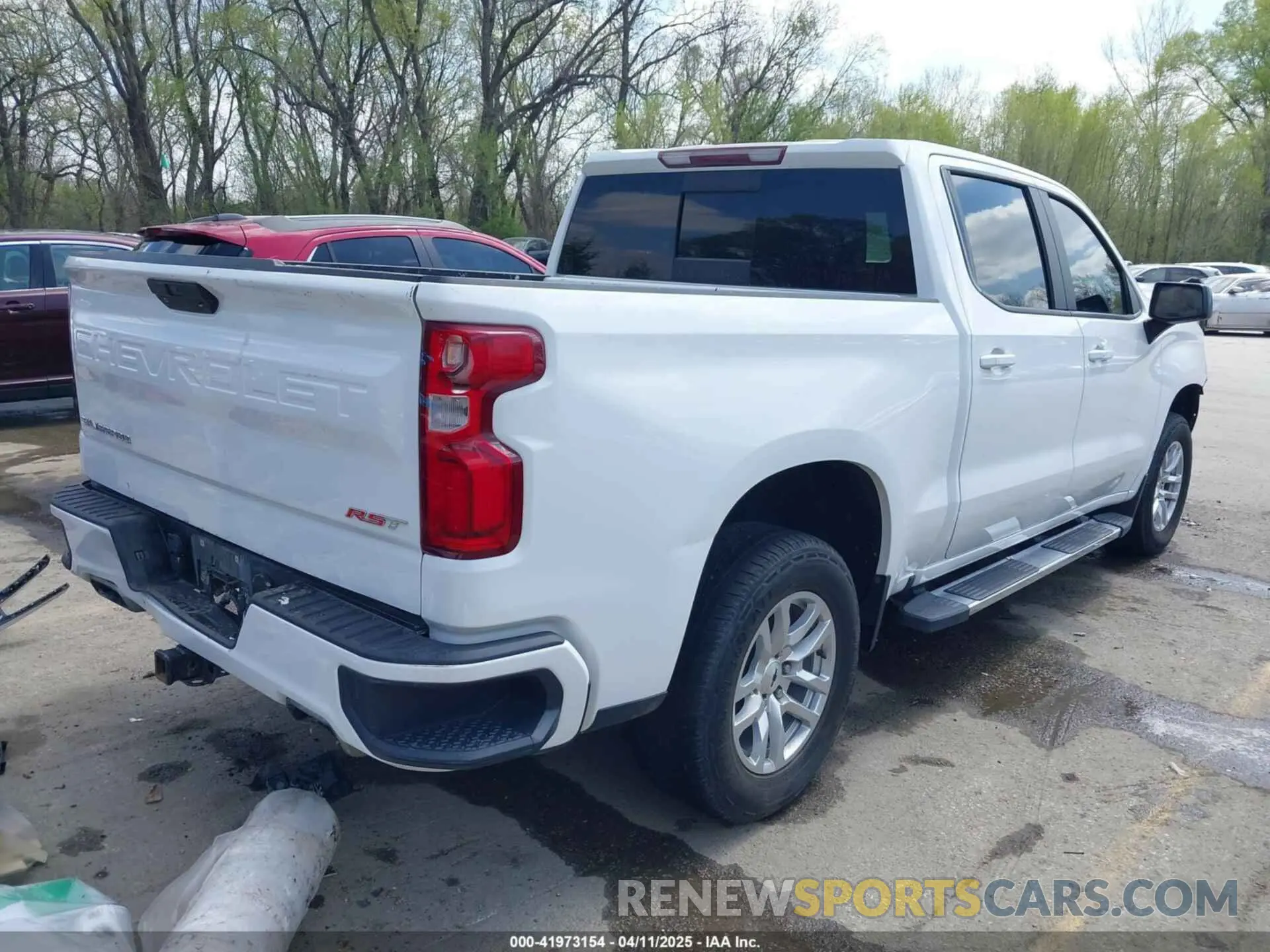 4 Photograph of a damaged car 3GCUYEED0LG285429 CHEVROLET SILVERADO 1500 2020