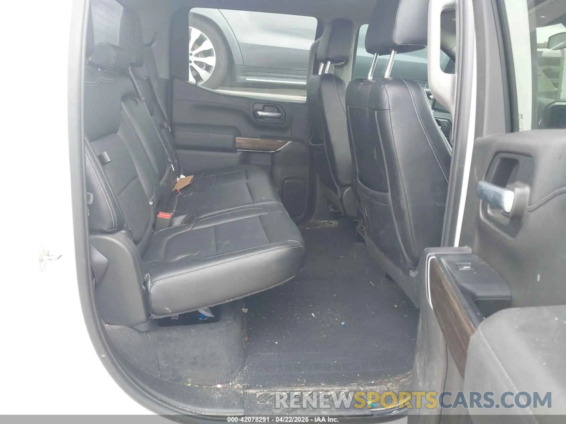 8 Photograph of a damaged car 3GCUYEED1LG347047 CHEVROLET SILVERADO 1500 2020