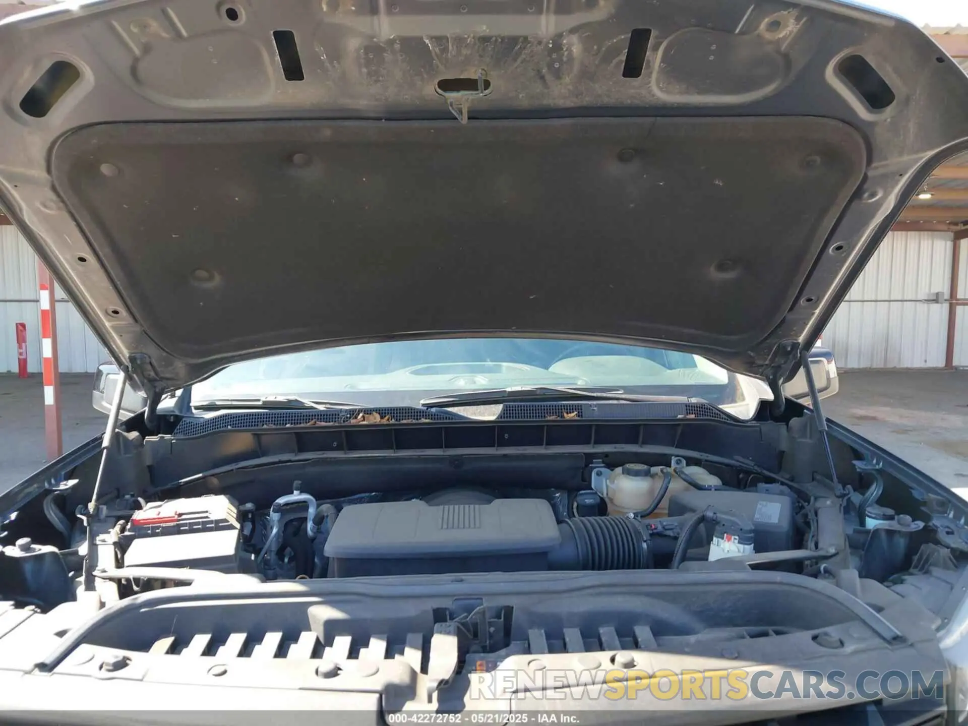 10 Photograph of a damaged car 3GCUYEED4LG101285 CHEVROLET SILVERADO 1500 2020