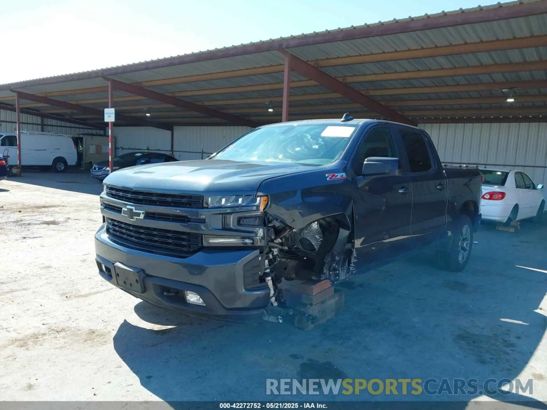 2 Photograph of a damaged car 3GCUYEED4LG101285 CHEVROLET SILVERADO 1500 2020