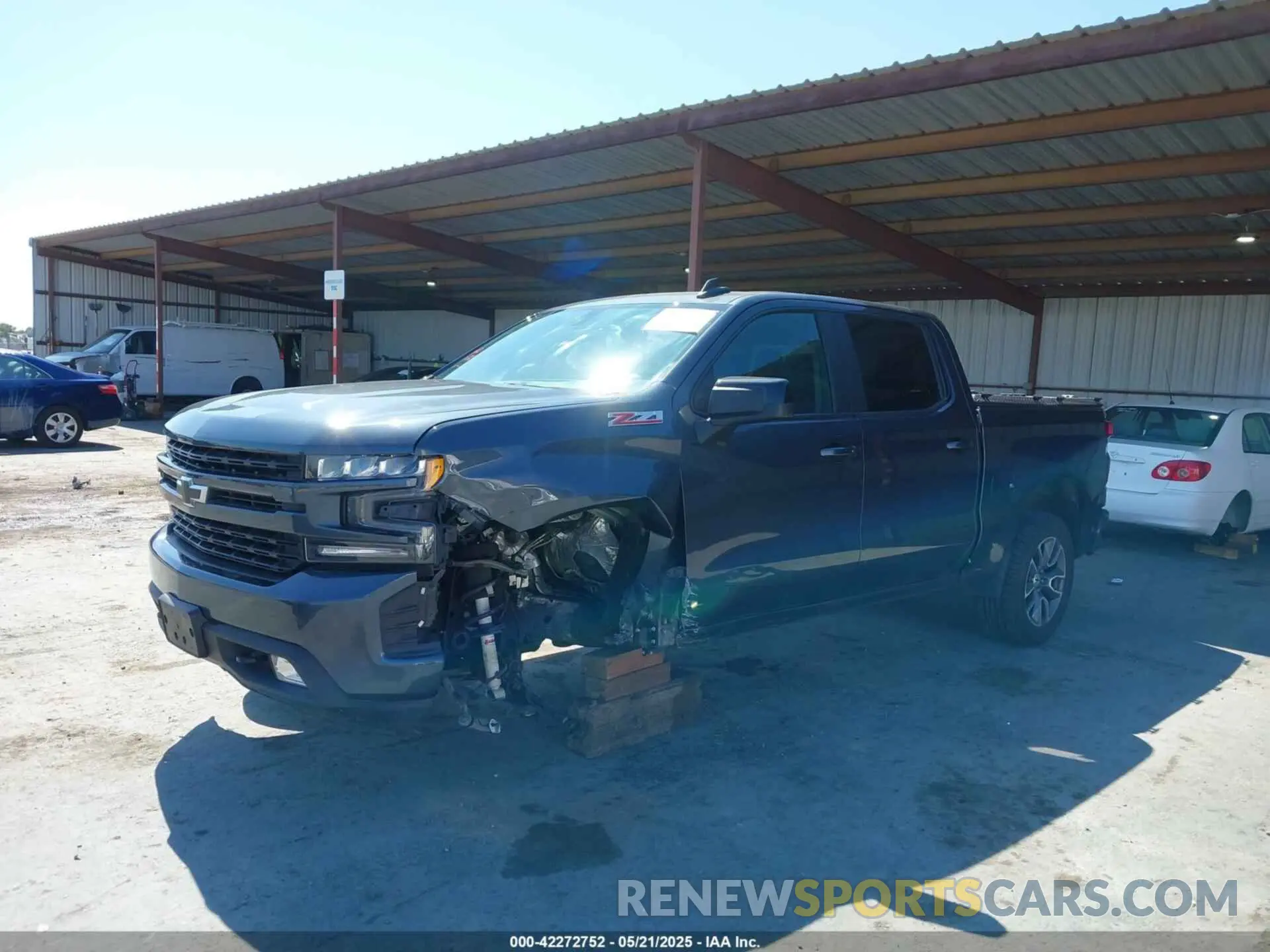 6 Photograph of a damaged car 3GCUYEED4LG101285 CHEVROLET SILVERADO 1500 2020