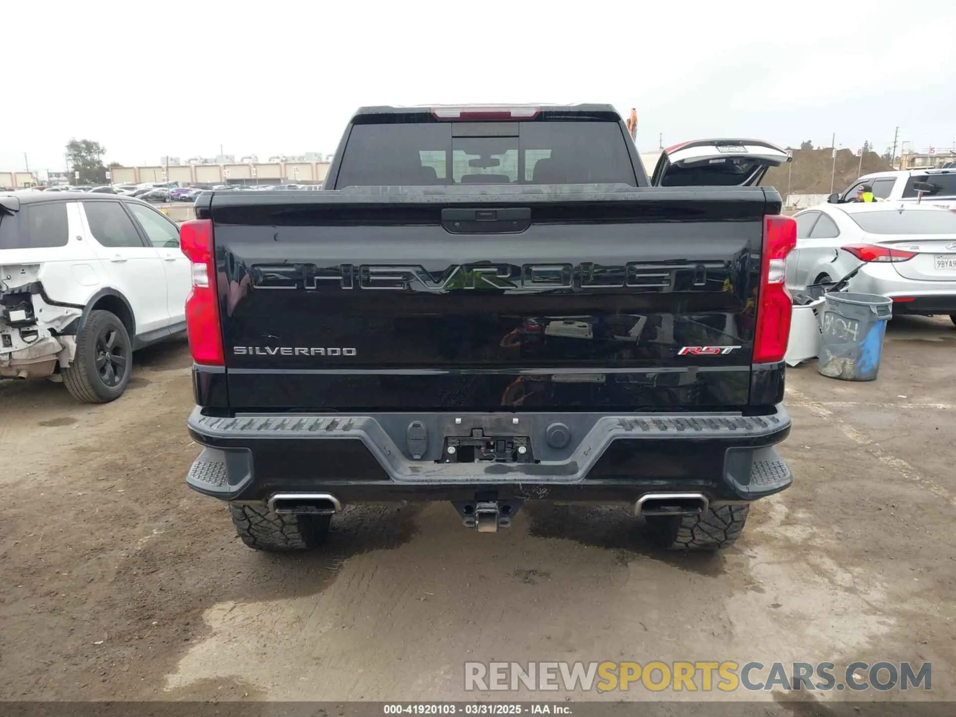 16 Photograph of a damaged car 3GCUYEED5LG303231 CHEVROLET SILVERADO 1500 2020