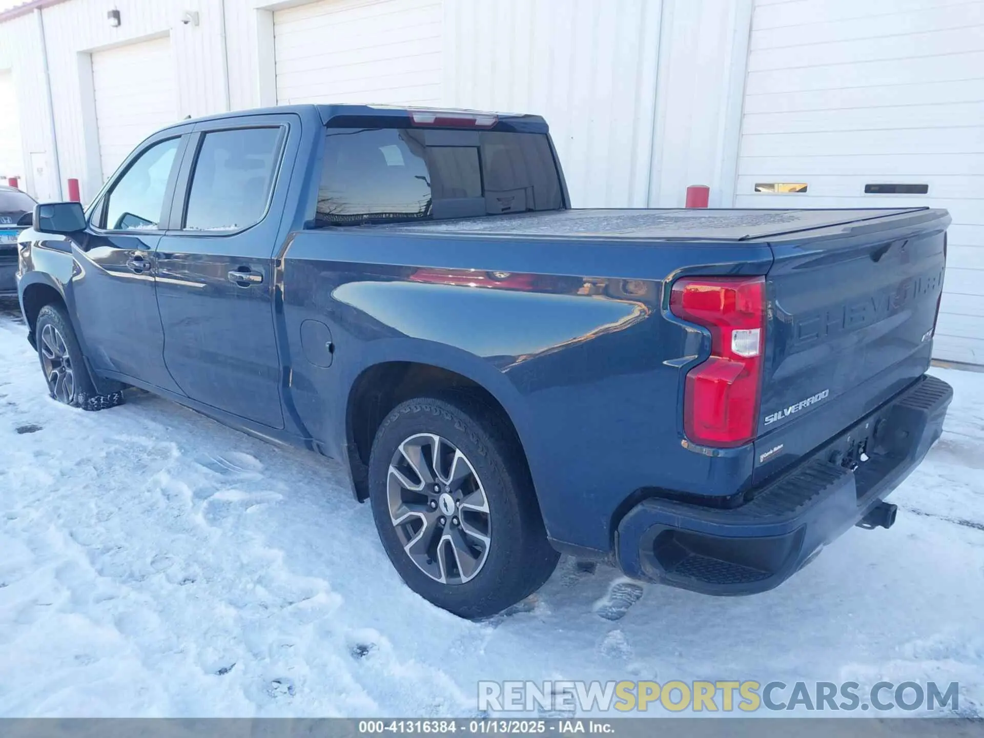 3 Photograph of a damaged car 3GCUYEED5LG444428 CHEVROLET SILVERADO 1500 2020
