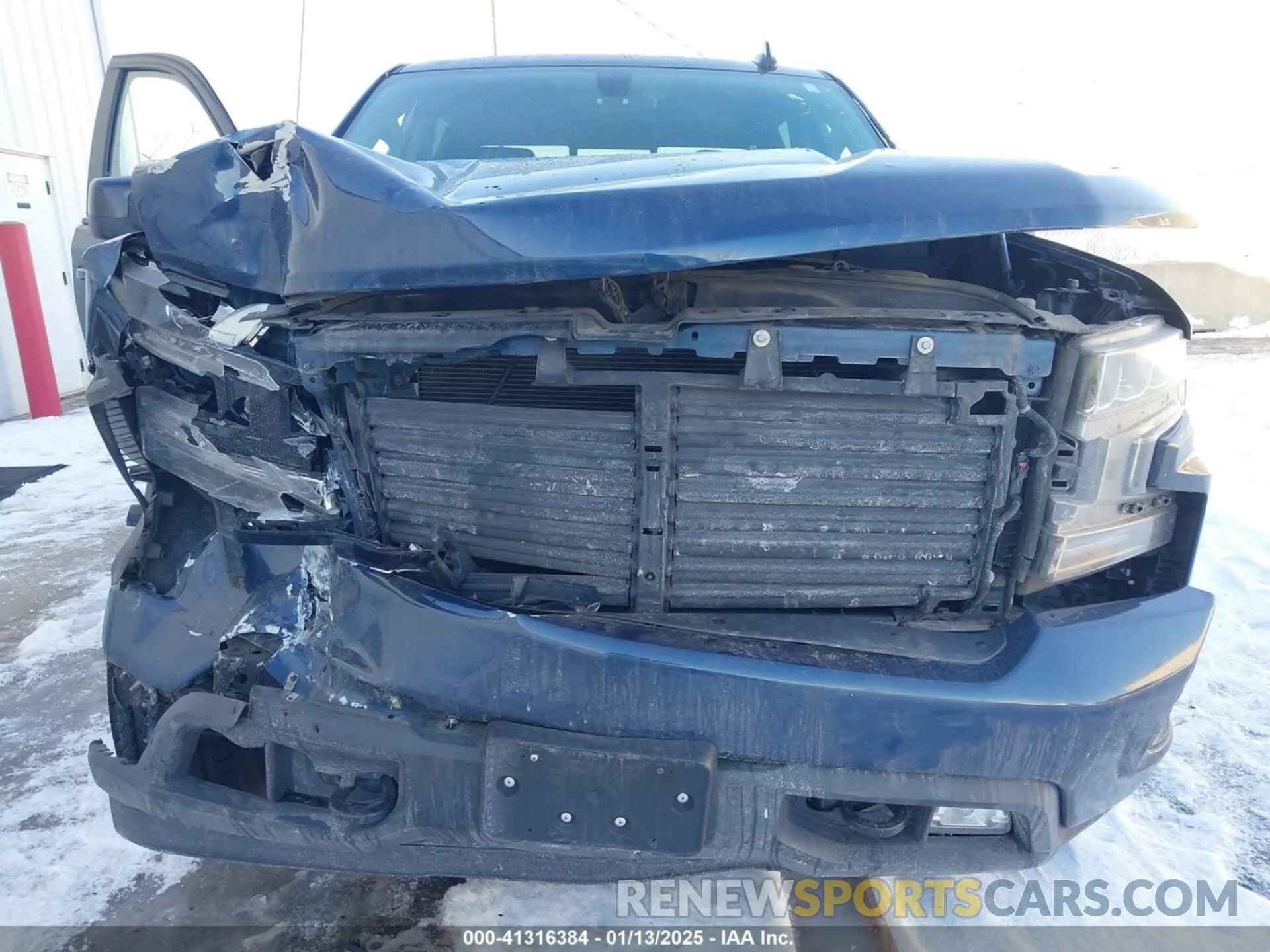 6 Photograph of a damaged car 3GCUYEED5LG444428 CHEVROLET SILVERADO 1500 2020