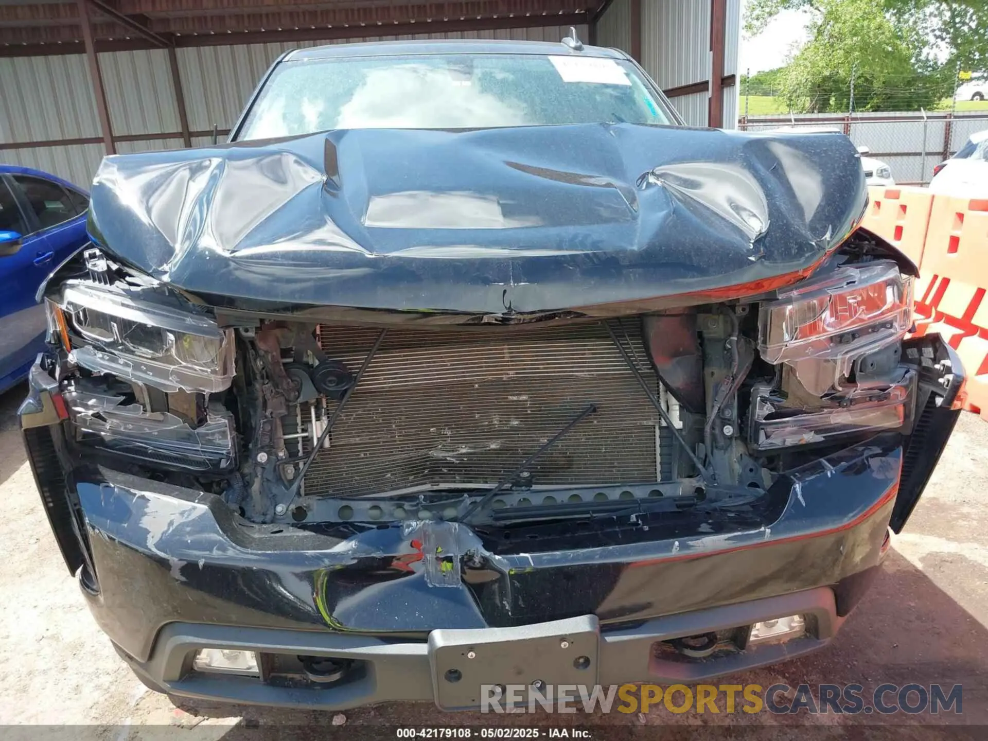 6 Photograph of a damaged car 3GCUYEED6LG231293 CHEVROLET SILVERADO 1500 2020