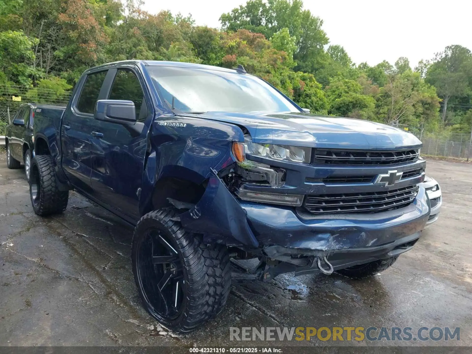 1 Photograph of a damaged car 3GCUYEED7LG210713 CHEVROLET SILVERADO 1500 2020