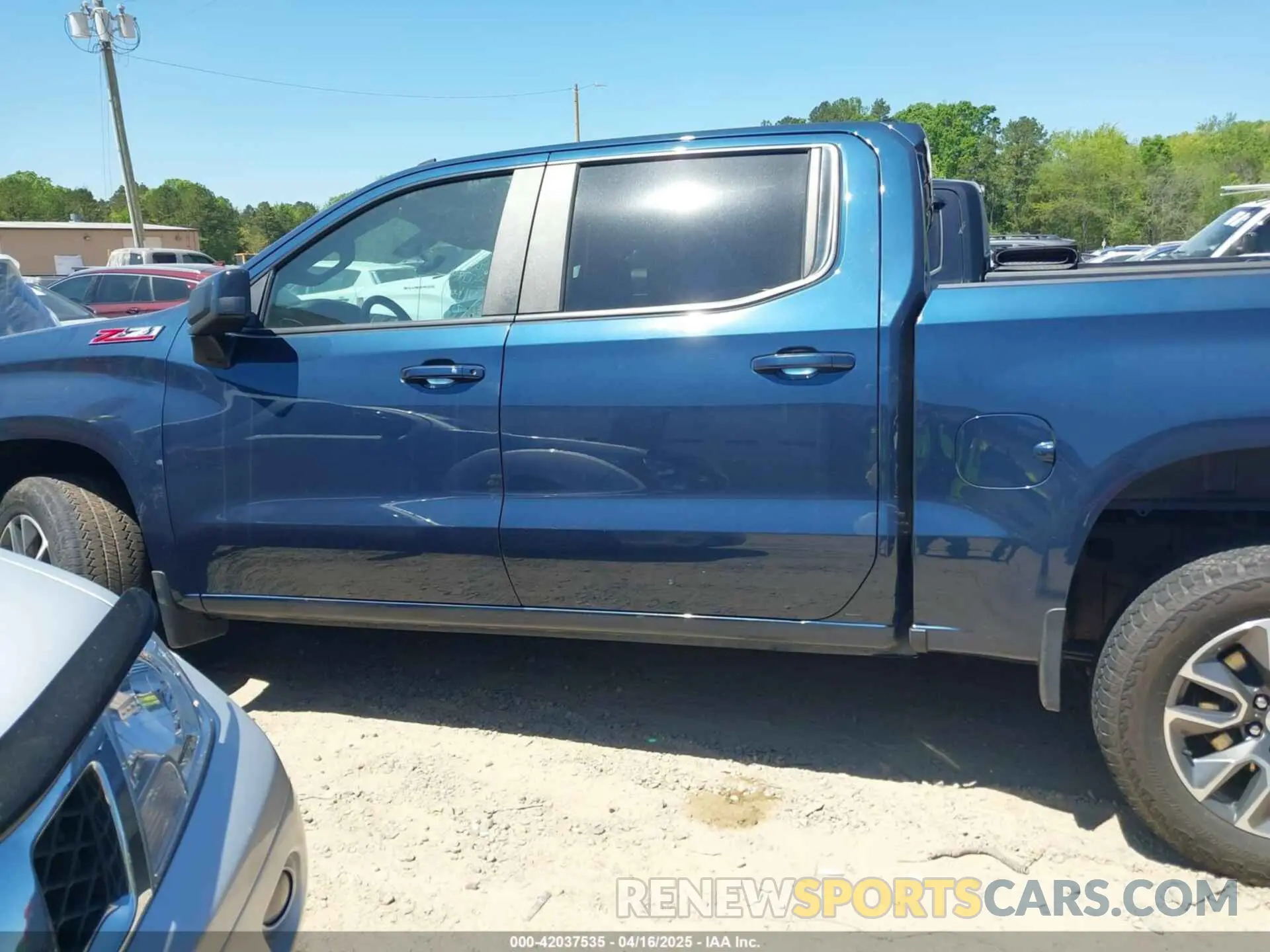 13 Photograph of a damaged car 3GCUYEED9LG427891 CHEVROLET SILVERADO 1500 2020