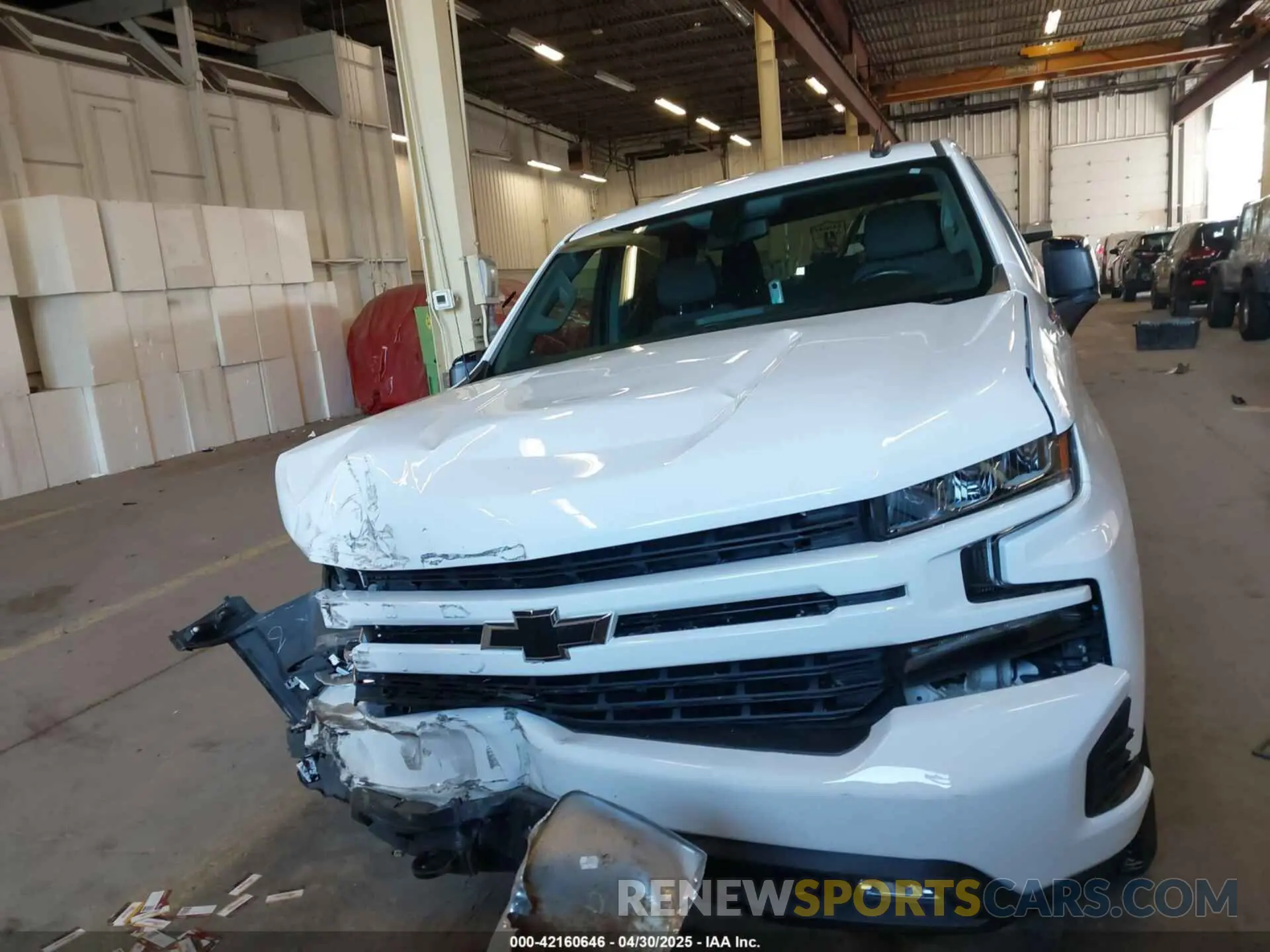 12 Photograph of a damaged car 3GCUYEEDXLG104675 CHEVROLET SILVERADO 1500 2020
