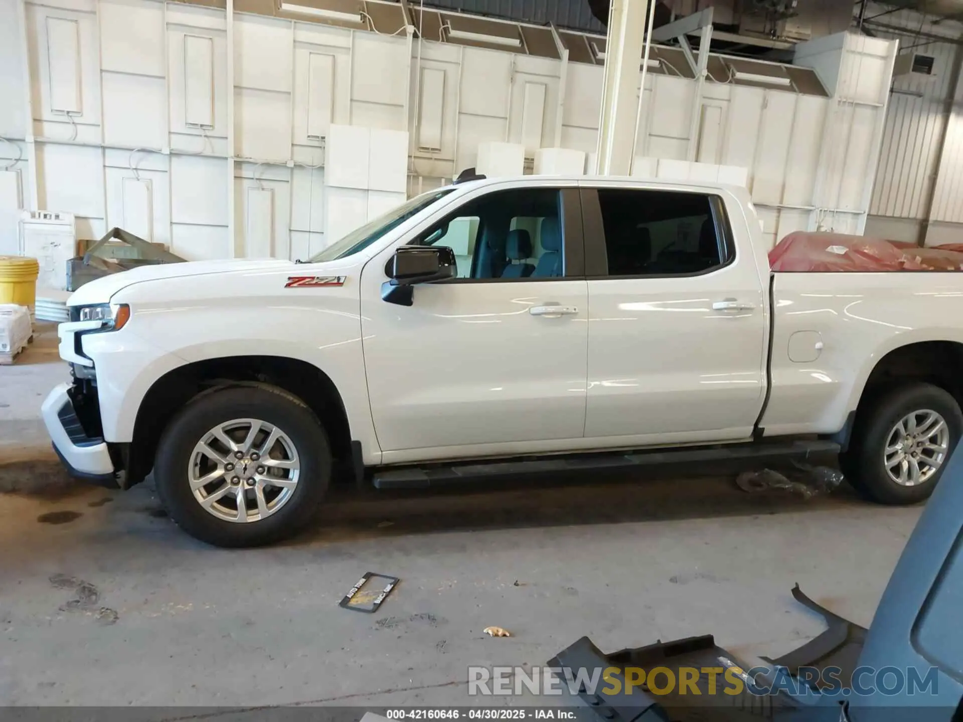 14 Photograph of a damaged car 3GCUYEEDXLG104675 CHEVROLET SILVERADO 1500 2020