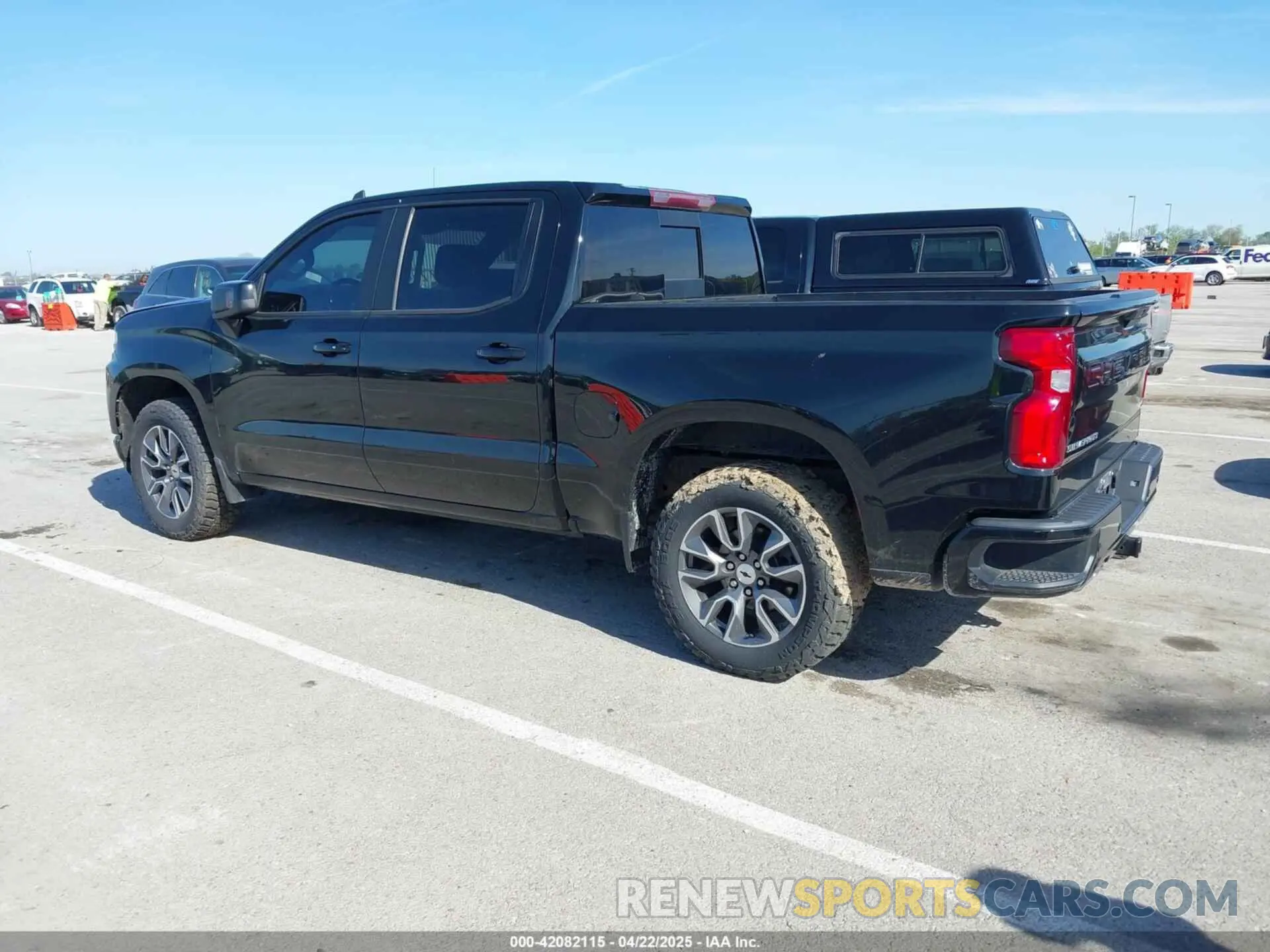 3 Photograph of a damaged car 3GCUYEET1LG370089 CHEVROLET SILVERADO 1500 2020