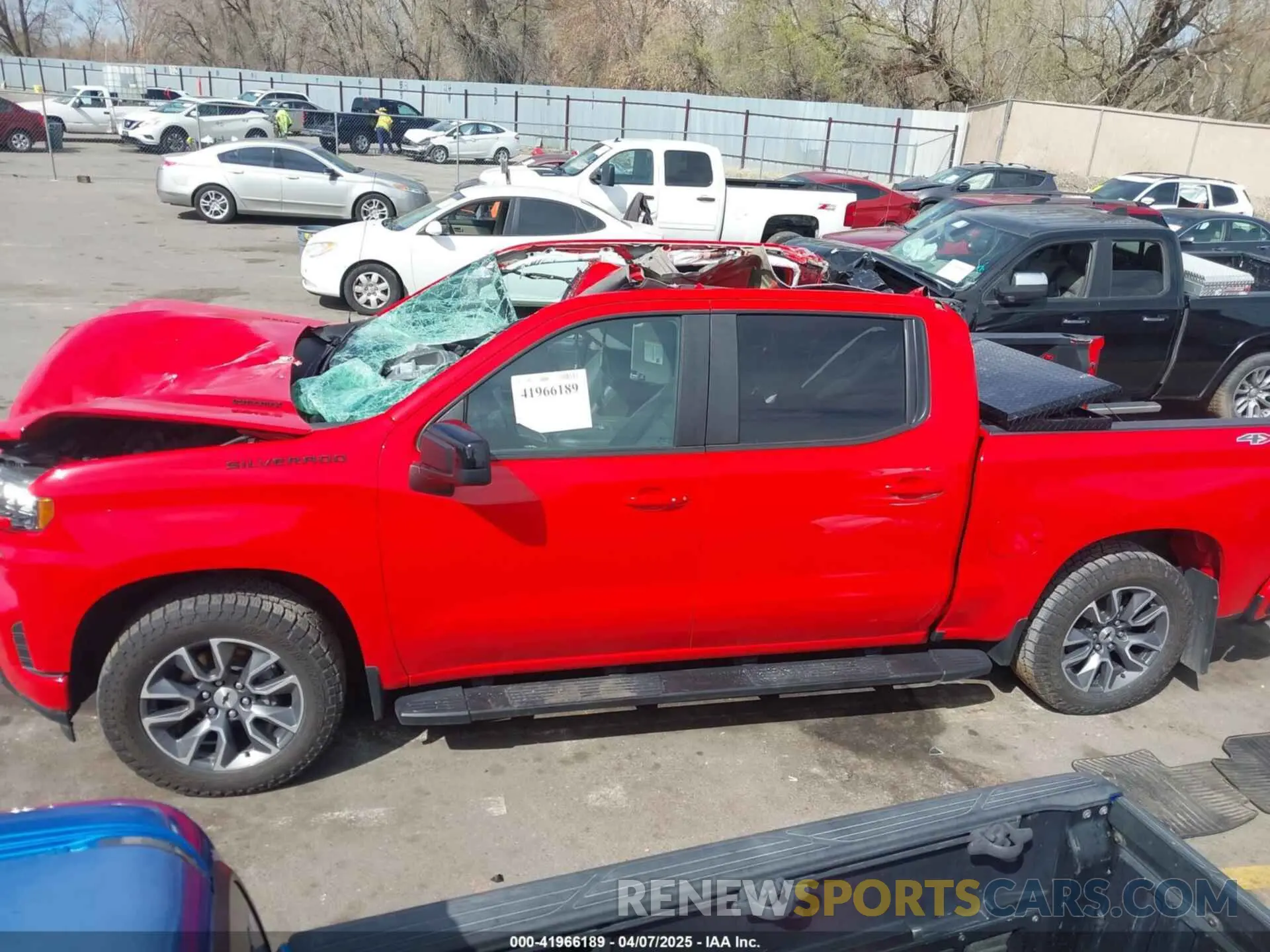 14 Photograph of a damaged car 3GCUYEET2LG410079 CHEVROLET SILVERADO 1500 2020