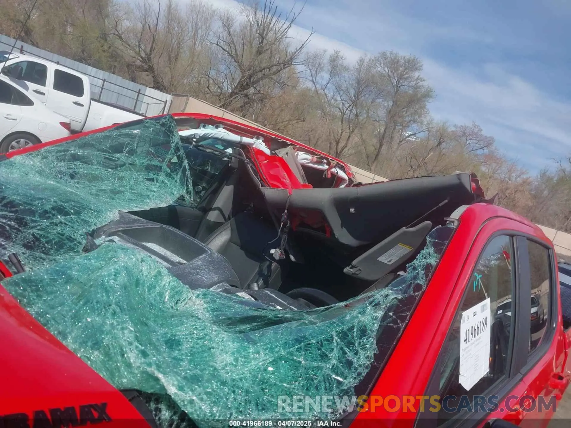 6 Photograph of a damaged car 3GCUYEET2LG410079 CHEVROLET SILVERADO 1500 2020