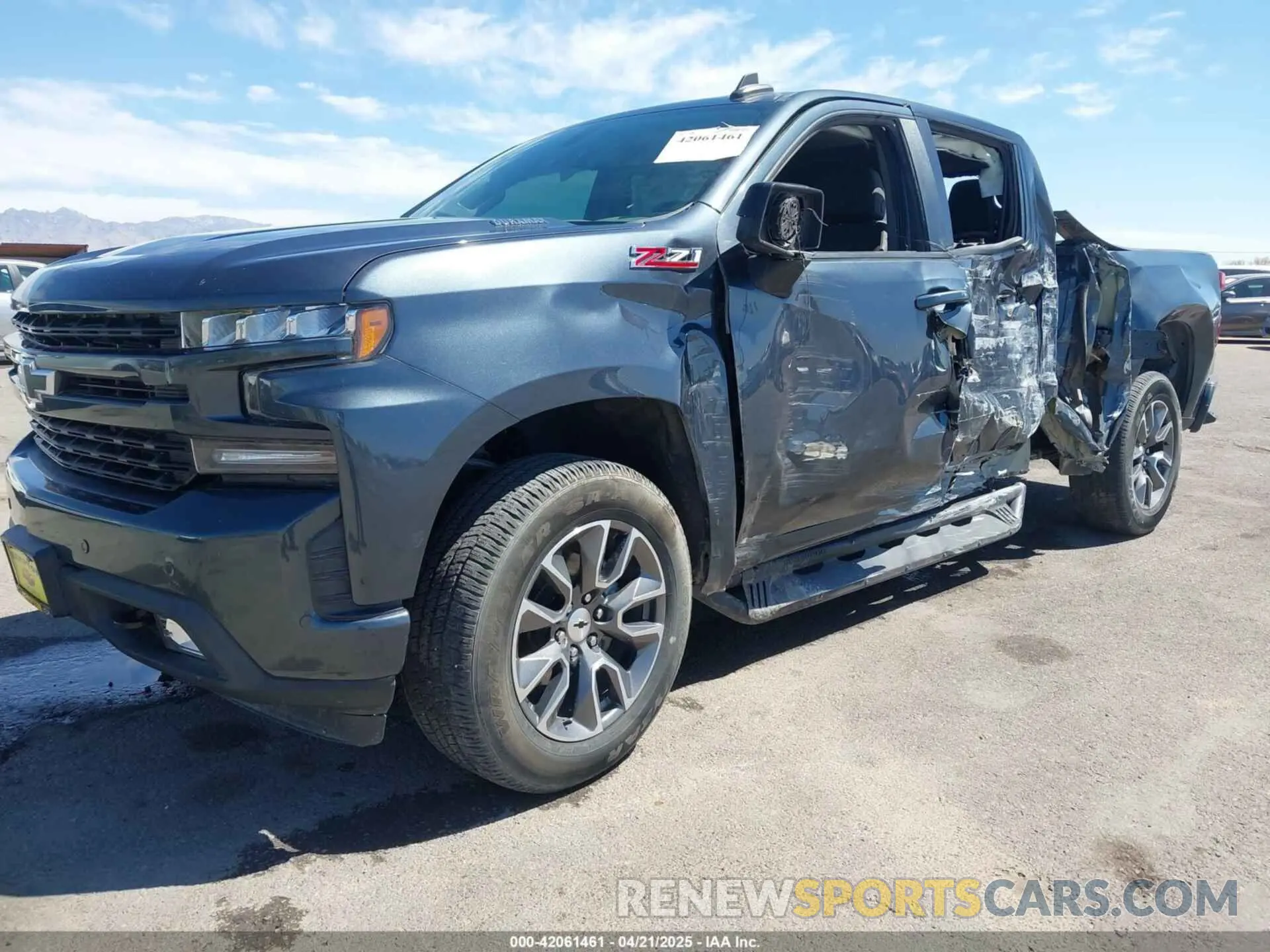 2 Photograph of a damaged car 3GCUYEET3LG214622 CHEVROLET SILVERADO 1500 2020
