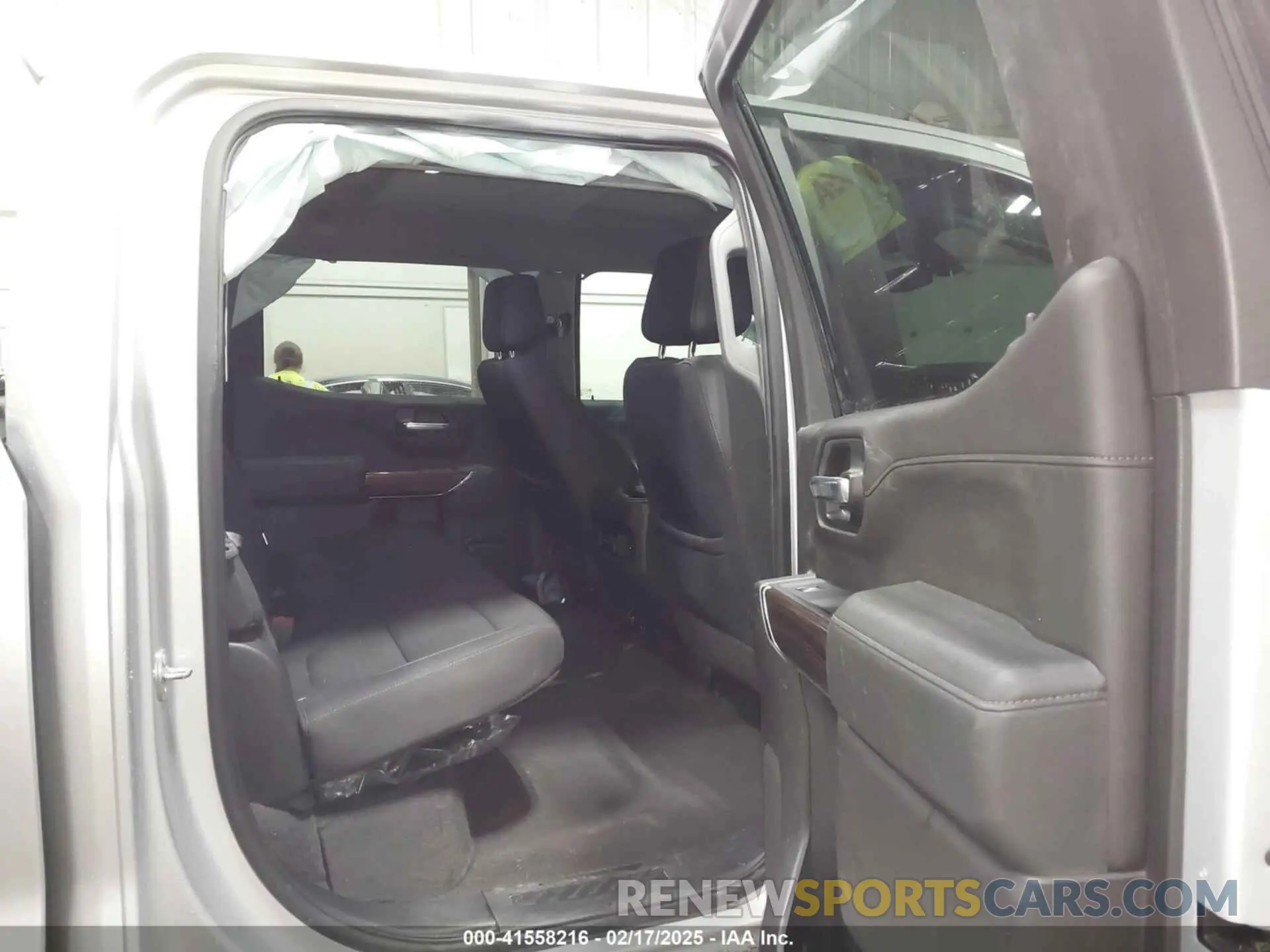 8 Photograph of a damaged car 3GCUYEET4LG232823 CHEVROLET SILVERADO 1500 2020