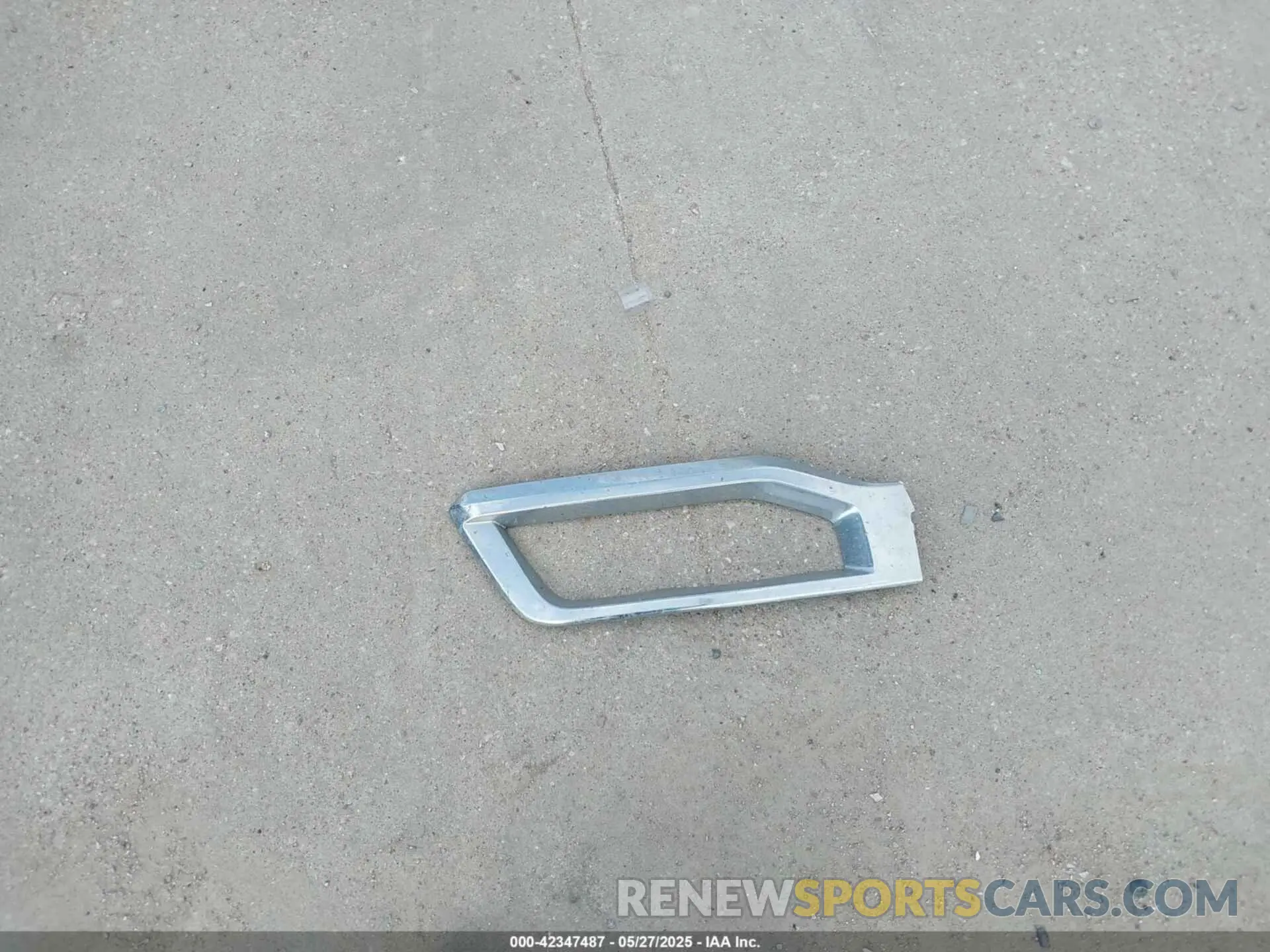 12 Photograph of a damaged car 3GCUYGED6LG210987 CHEVROLET SILVERADO 1500 2020