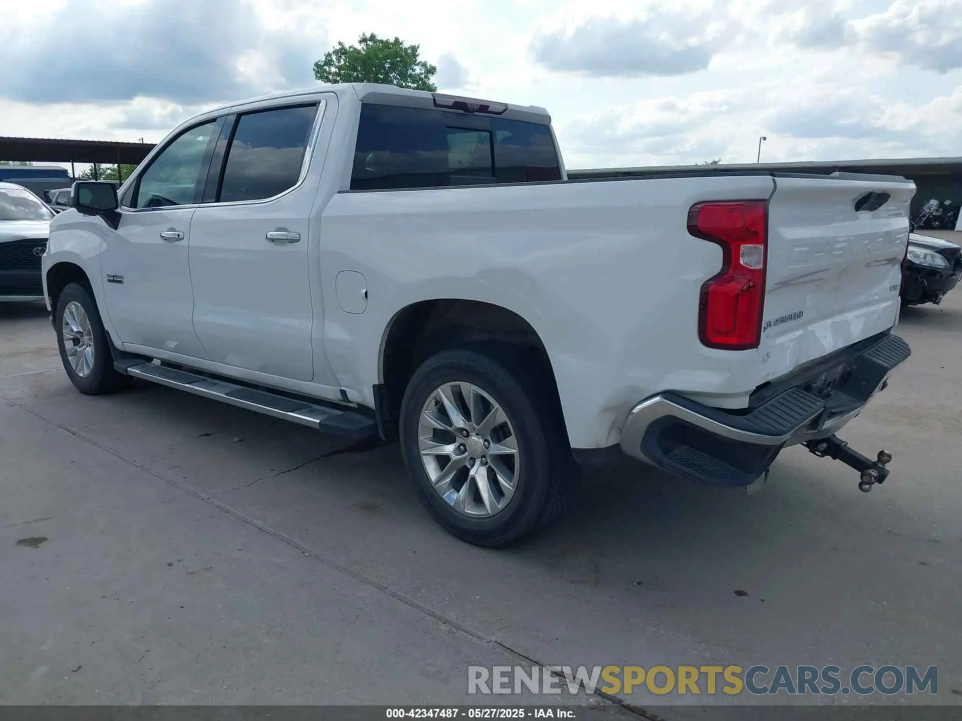 3 Photograph of a damaged car 3GCUYGED6LG210987 CHEVROLET SILVERADO 1500 2020