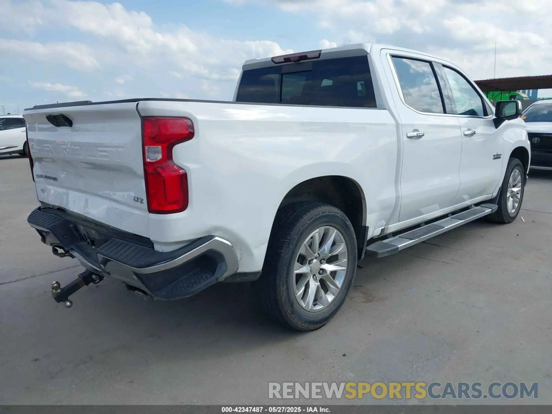 4 Photograph of a damaged car 3GCUYGED6LG210987 CHEVROLET SILVERADO 1500 2020